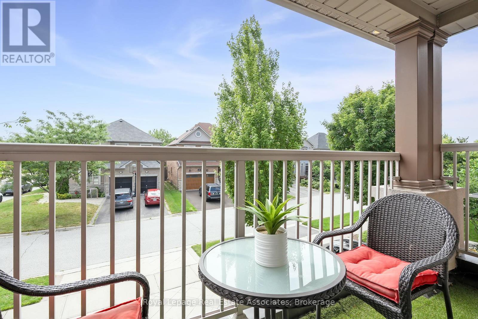 2257 Adirondak Trail, Oakville, Ontario  L6M 4W4 - Photo 25 - W12428583