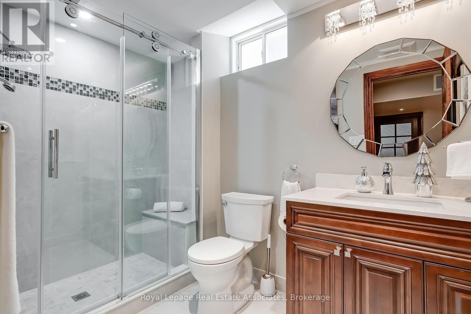 2257 Adirondak Trail, Oakville, Ontario  L6M 4W4 - Photo 40 - W12428583
