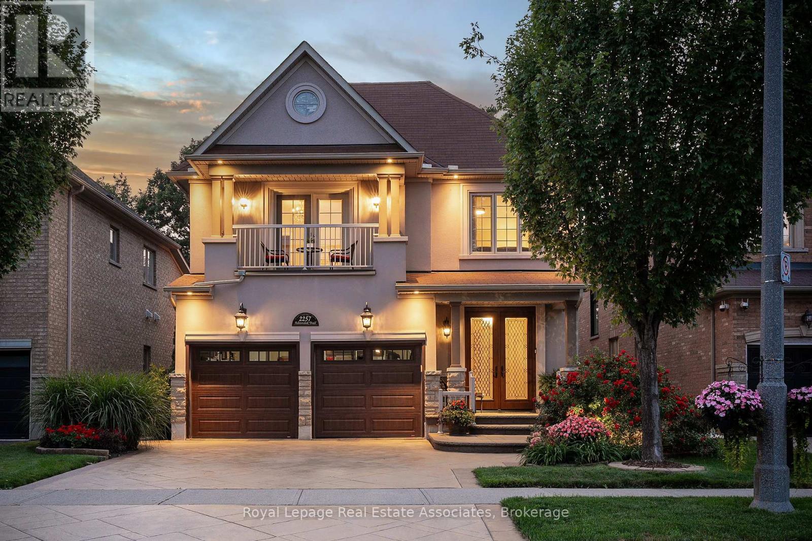 2257 Adirondak Trail, Oakville, Ontario  L6M 4W4 - Photo 41 - W12428583