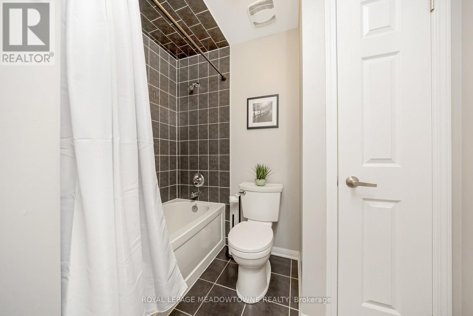 606 Cargill Path, Milton, Ontario  L9T 7X2 - Photo 20 - W12428588