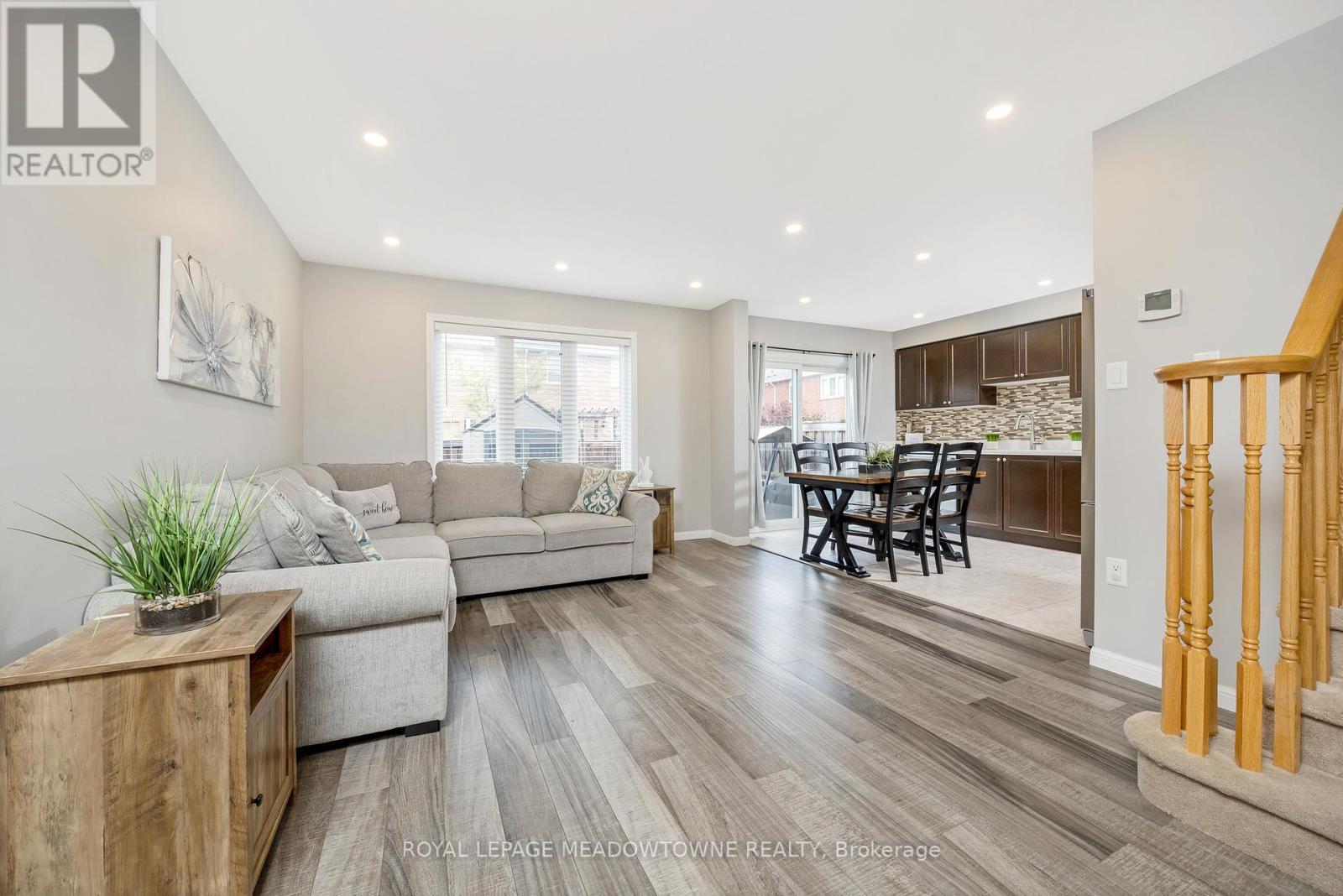 606 Cargill Path, Milton, Ontario  L9T 7X2 - Photo 5 - W12428588