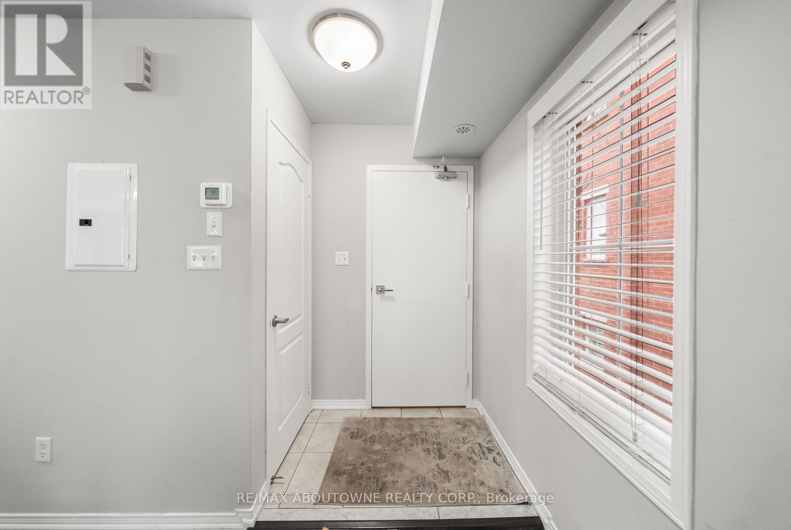 3 - 2551 Sixth Line, Oakville, Ontario  L6H 0H7 - Photo 12 - W12428589