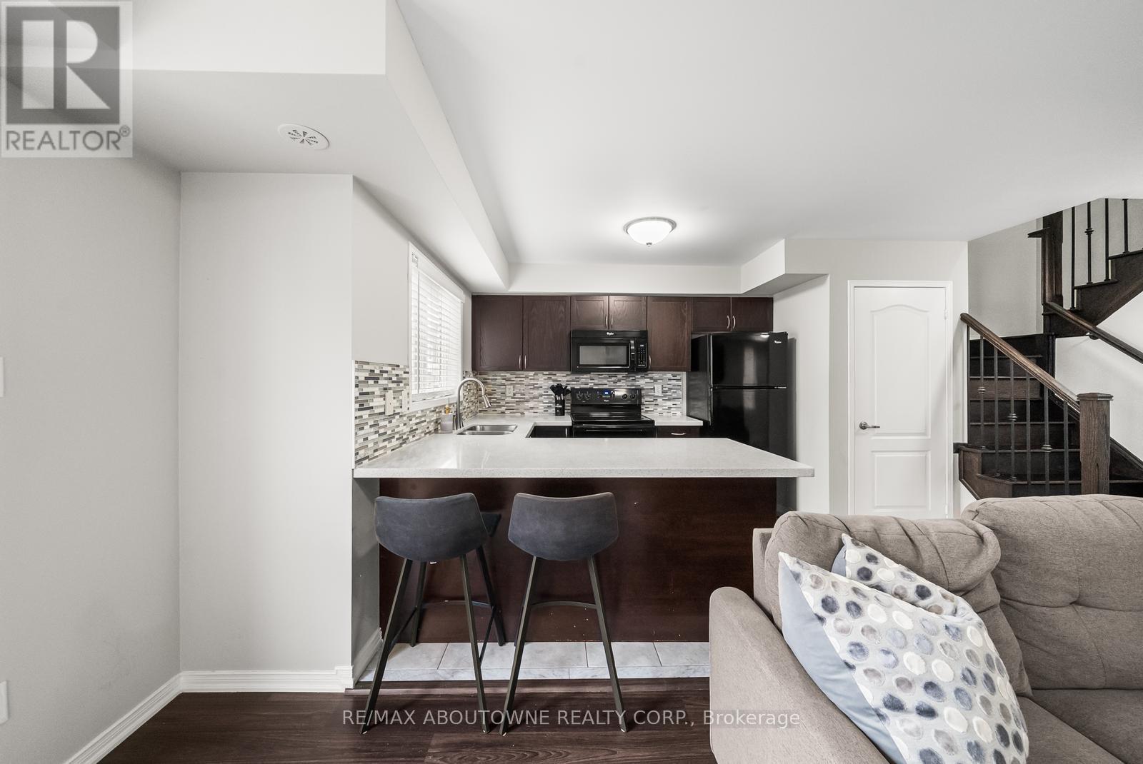 3 - 2551 Sixth Line, Oakville, Ontario  L6H 0H7 - Photo 13 - W12428589