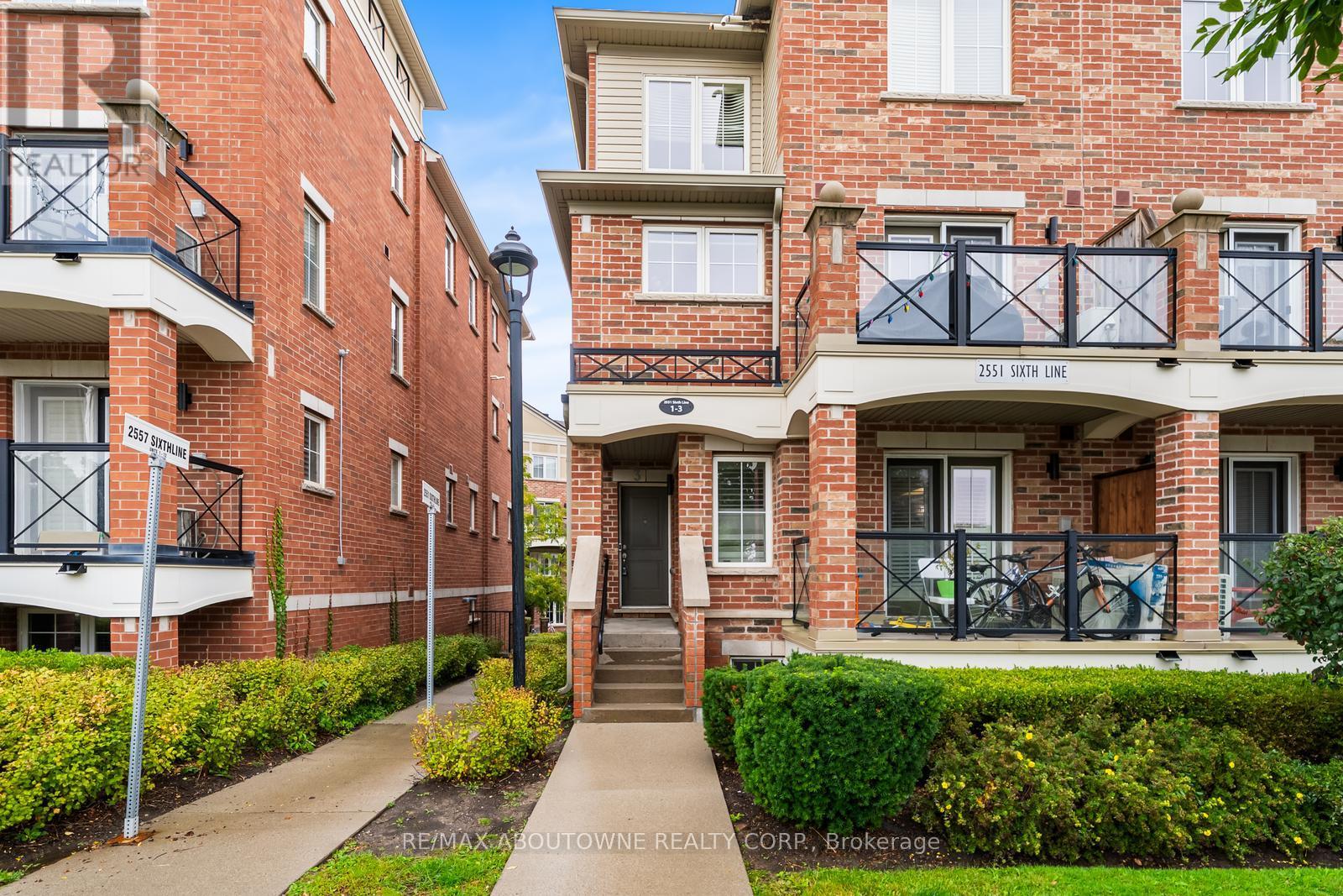 3 - 2551 Sixth Line, Oakville, Ontario  L6H 0H7 - Photo 4 - W12428589