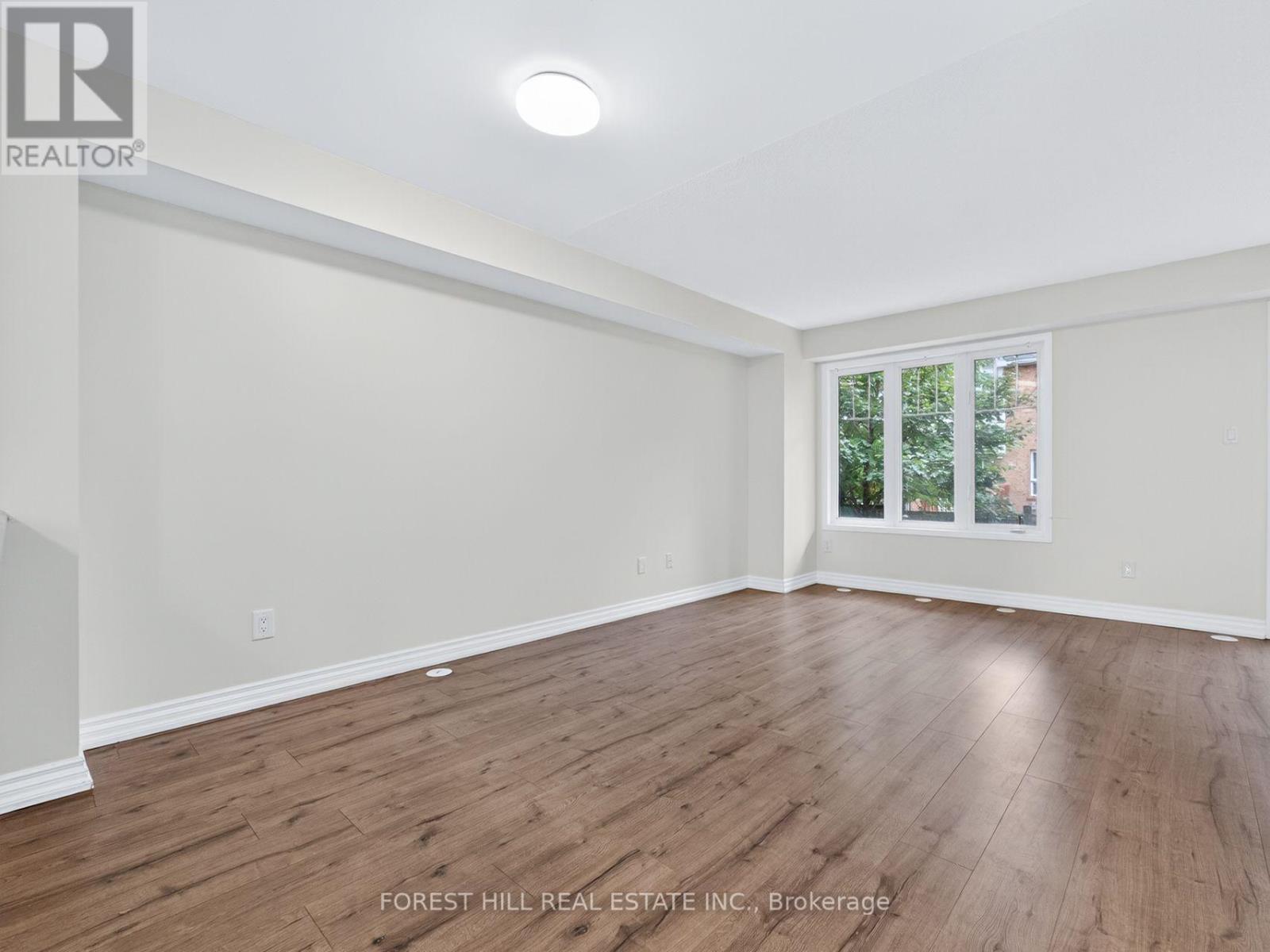 20 - 5050 Intrepid Drive, Mississauga, Ontario  L5M 0E5 - Photo 11 - W12428592