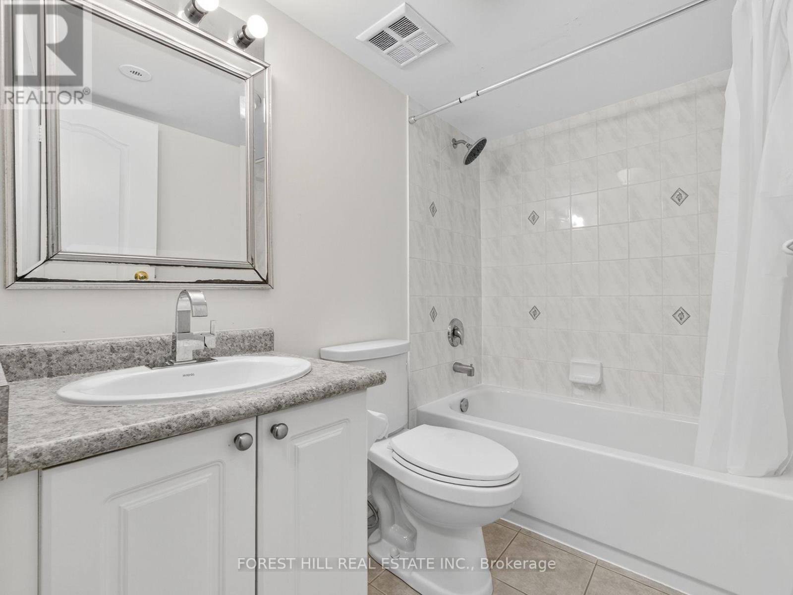 20 - 5050 Intrepid Drive, Mississauga, Ontario  L5M 0E5 - Photo 20 - W12428592
