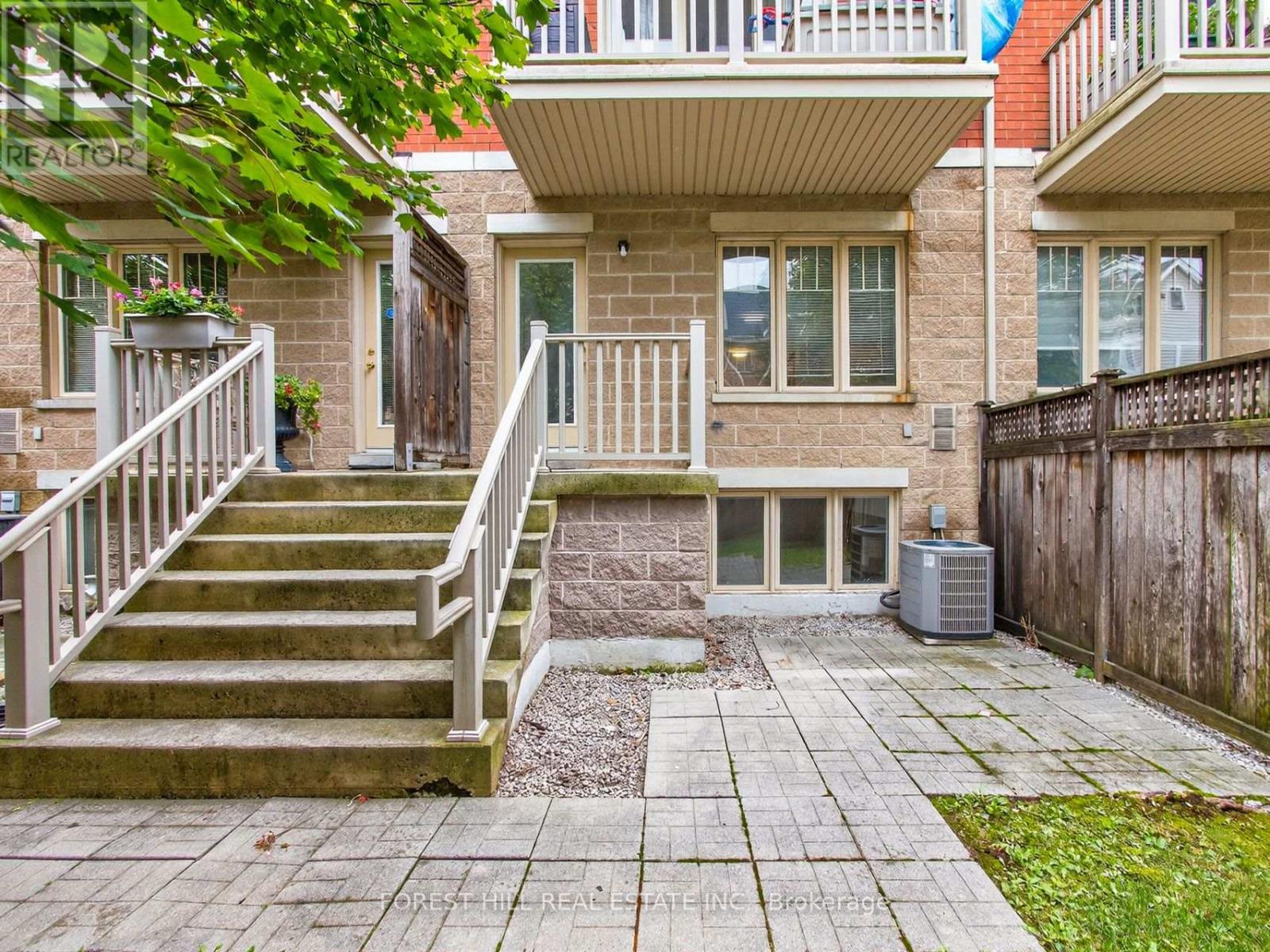 20 - 5050 Intrepid Drive, Mississauga, Ontario  L5M 0E5 - Photo 22 - W12428592