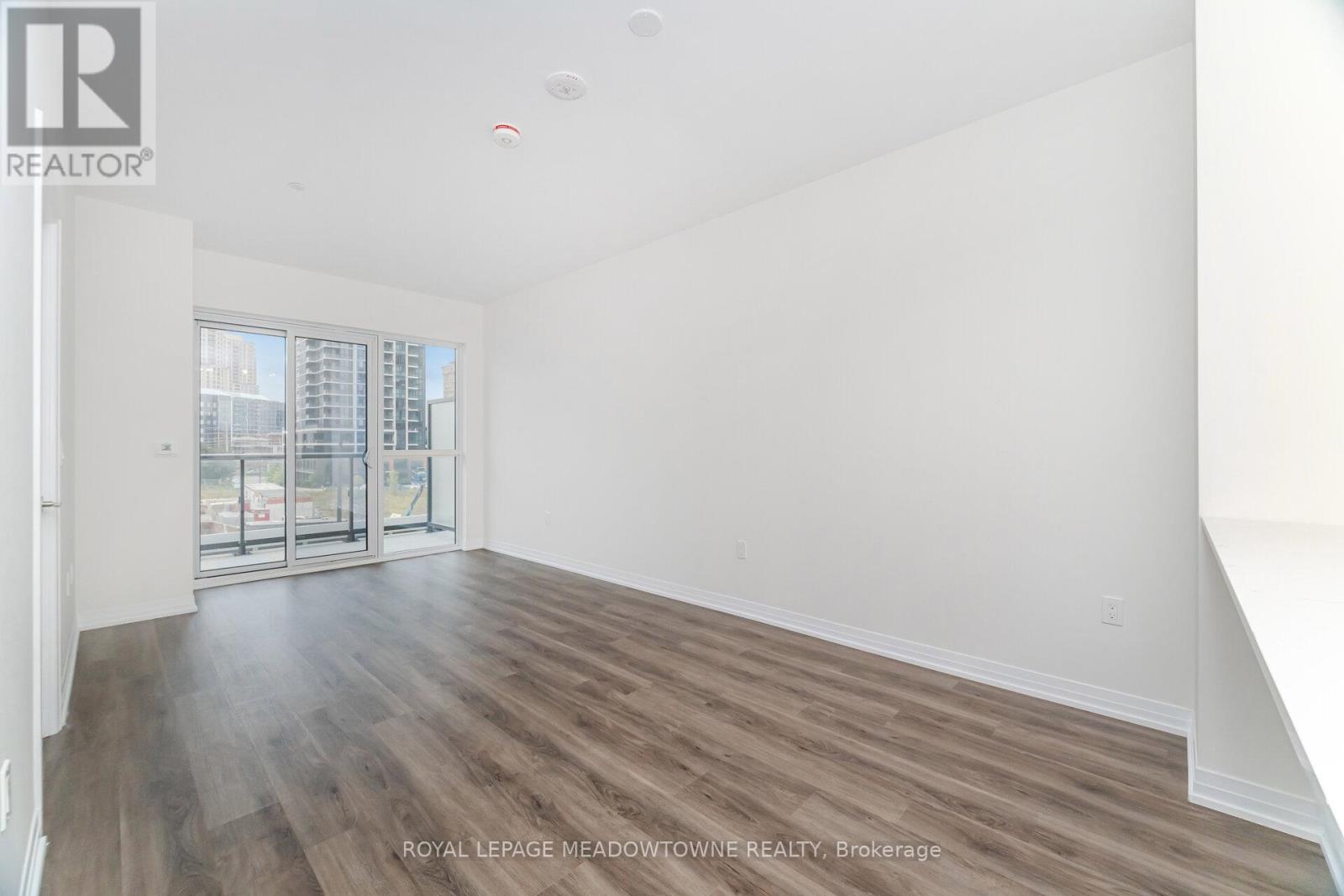 207 - 15 Watergarden Drive, Mississauga, Ontario  L5R 0H4 - Photo 15 - W12428613
