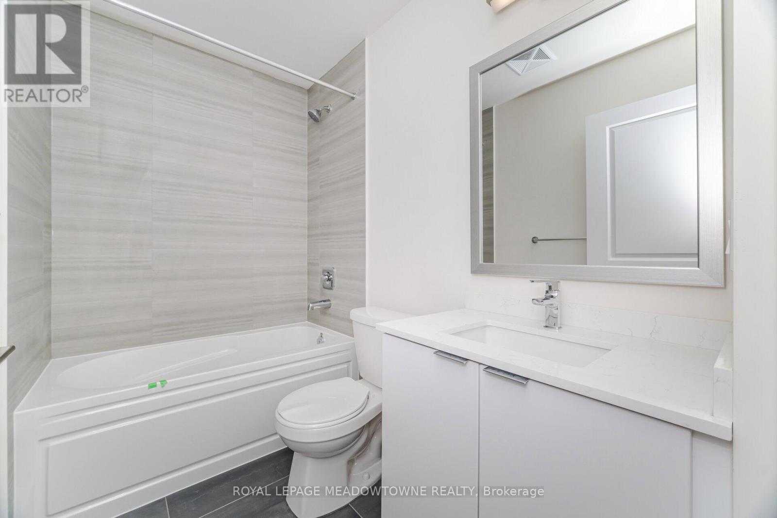 207 - 15 Watergarden Drive, Mississauga, Ontario  L5R 0H4 - Photo 20 - W12428613