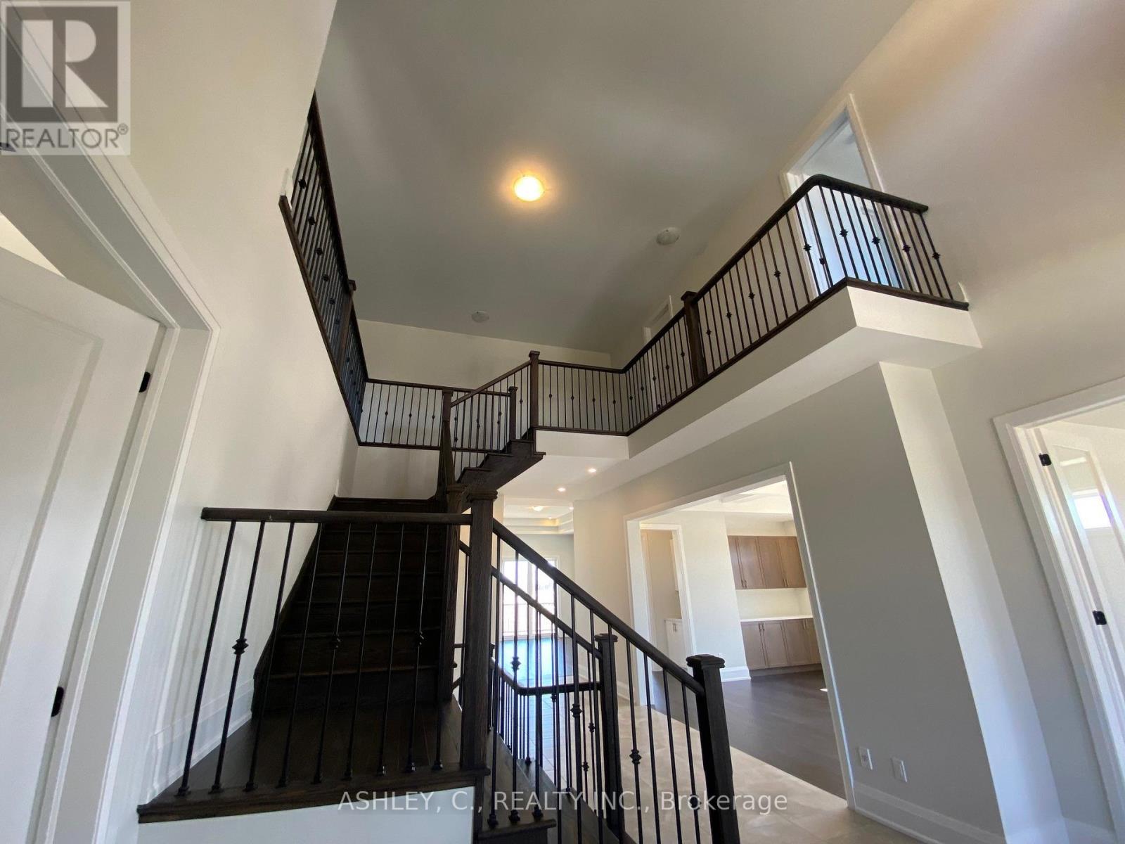 51 William Crisp Drive, Caledon, Ontario  L7K 2R7 - Photo 9 - W12428620
