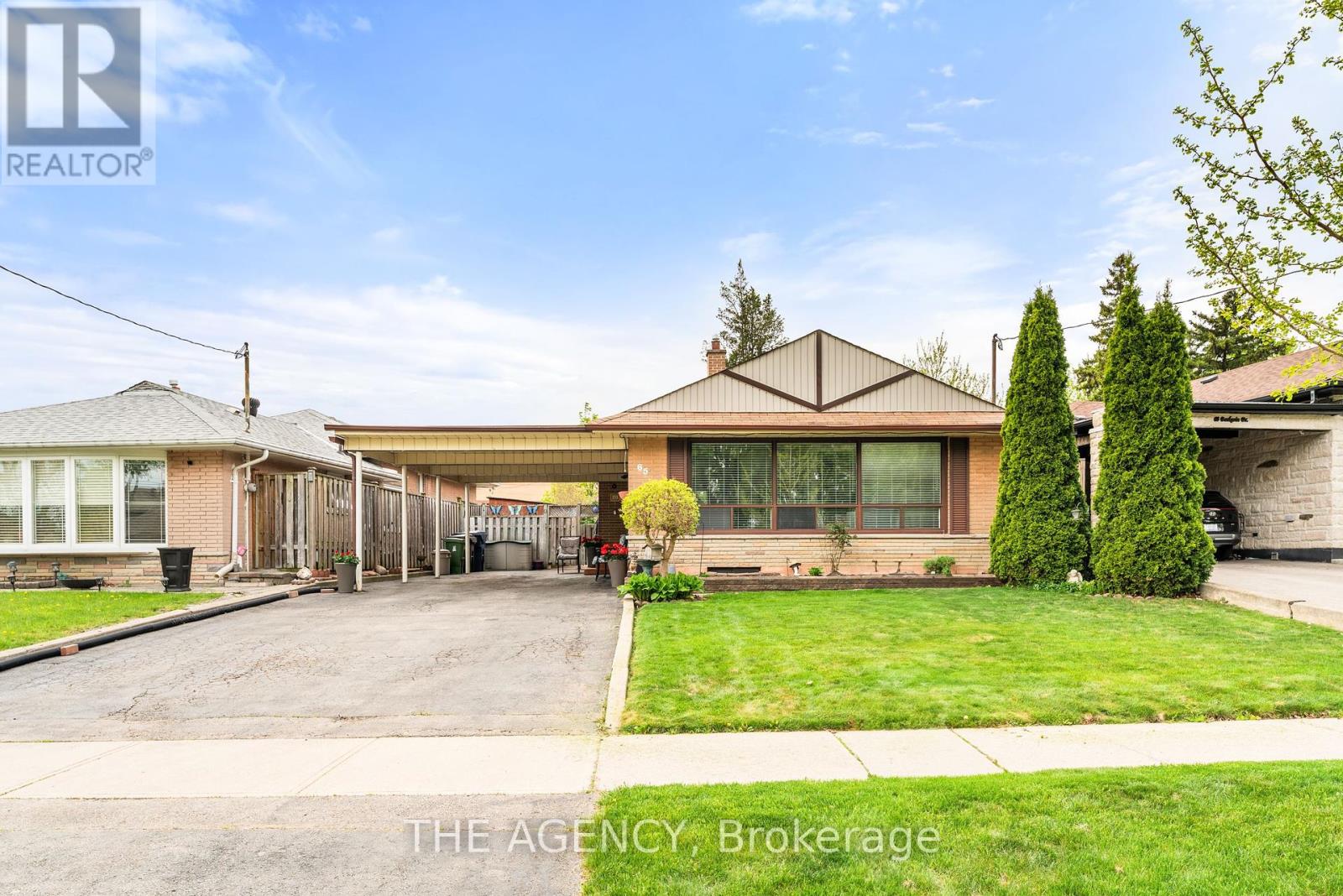 65 Barkwin Drive, Toronto, Ontario  M9V 2W5 - Photo 1 - W12428637