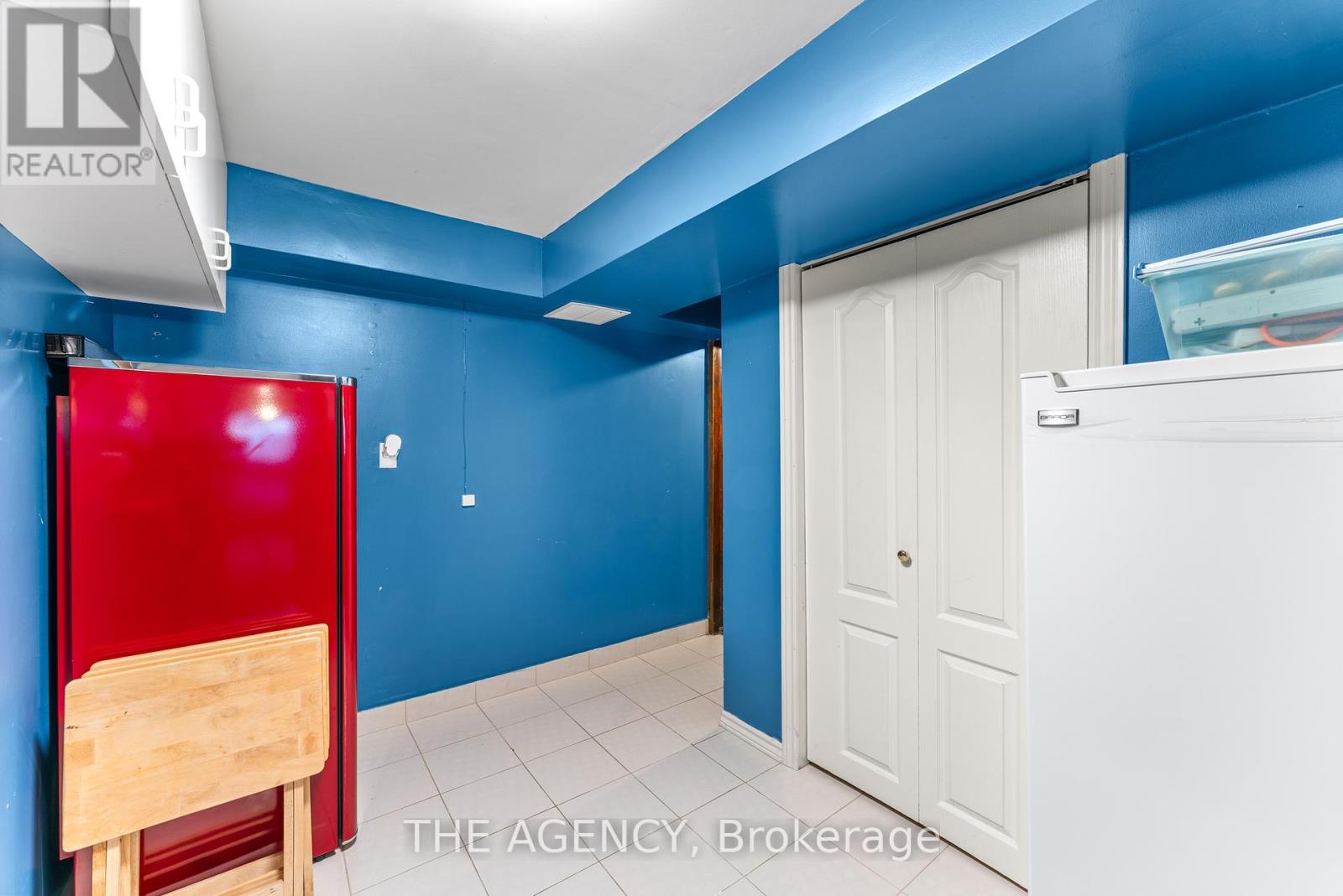 65 Barkwin Drive, Toronto, Ontario  M9V 2W5 - Photo 28 - W12428637
