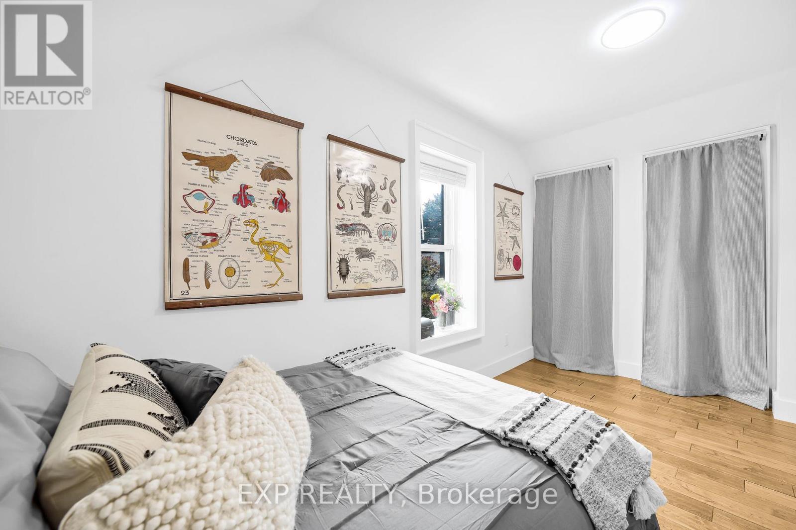 20 Elgin Street S, Halton Hills, Ontario  L7J 2B3 - Photo 23 - W12428639