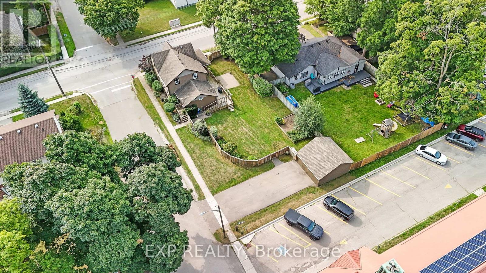 20 Elgin Street S, Halton Hills, Ontario  L7J 2B3 - Photo 43 - W12428639