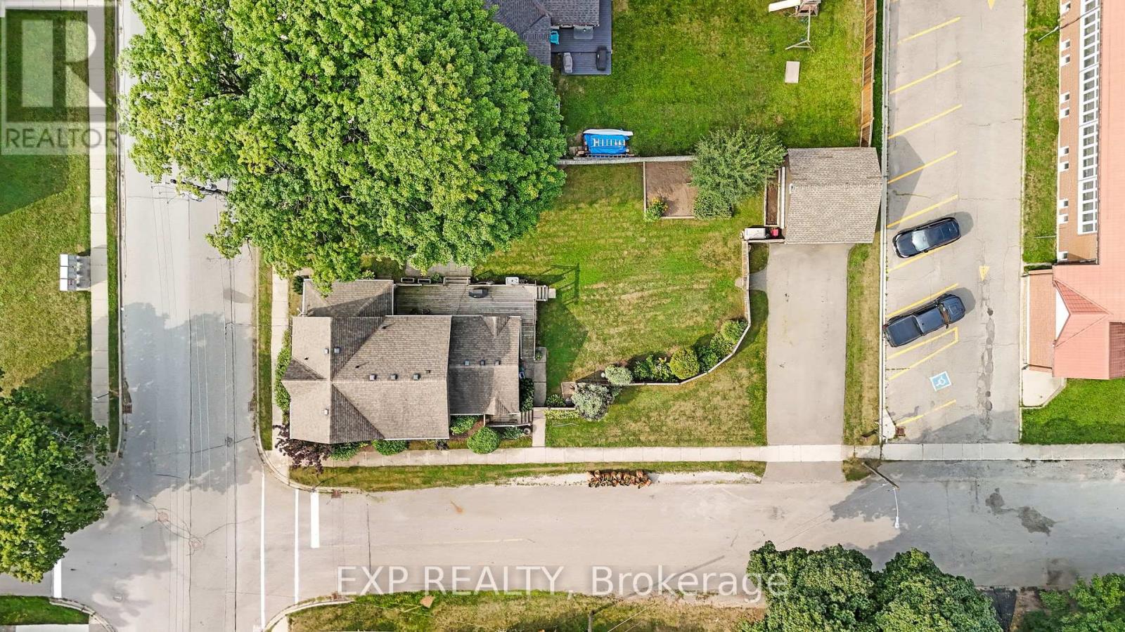 20 Elgin Street S, Halton Hills, Ontario  L7J 2B3 - Photo 44 - W12428639