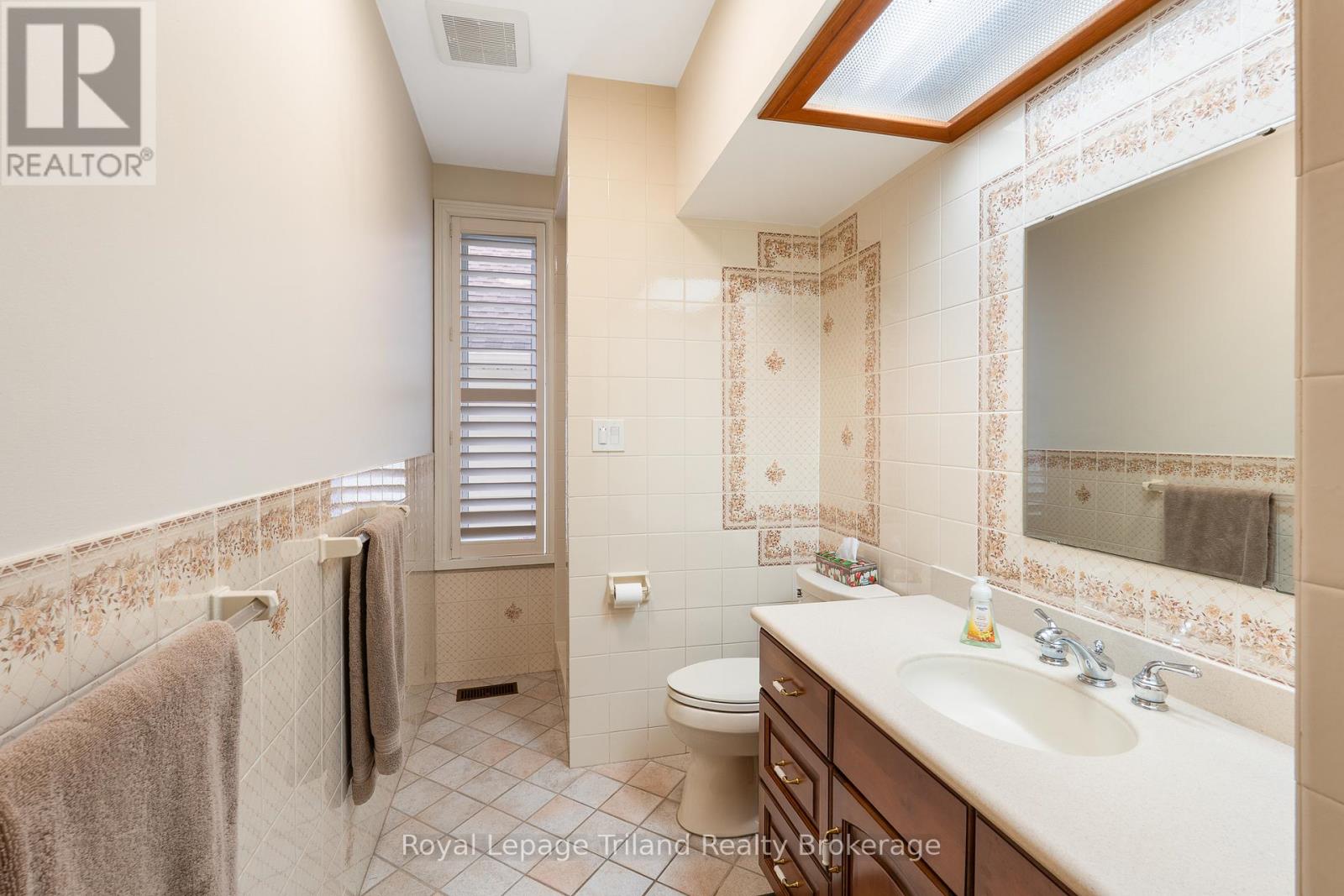 505 Devonshire Avenue, Woodstock, Ontario  N4S 5P5 - Photo 12 - X12428791