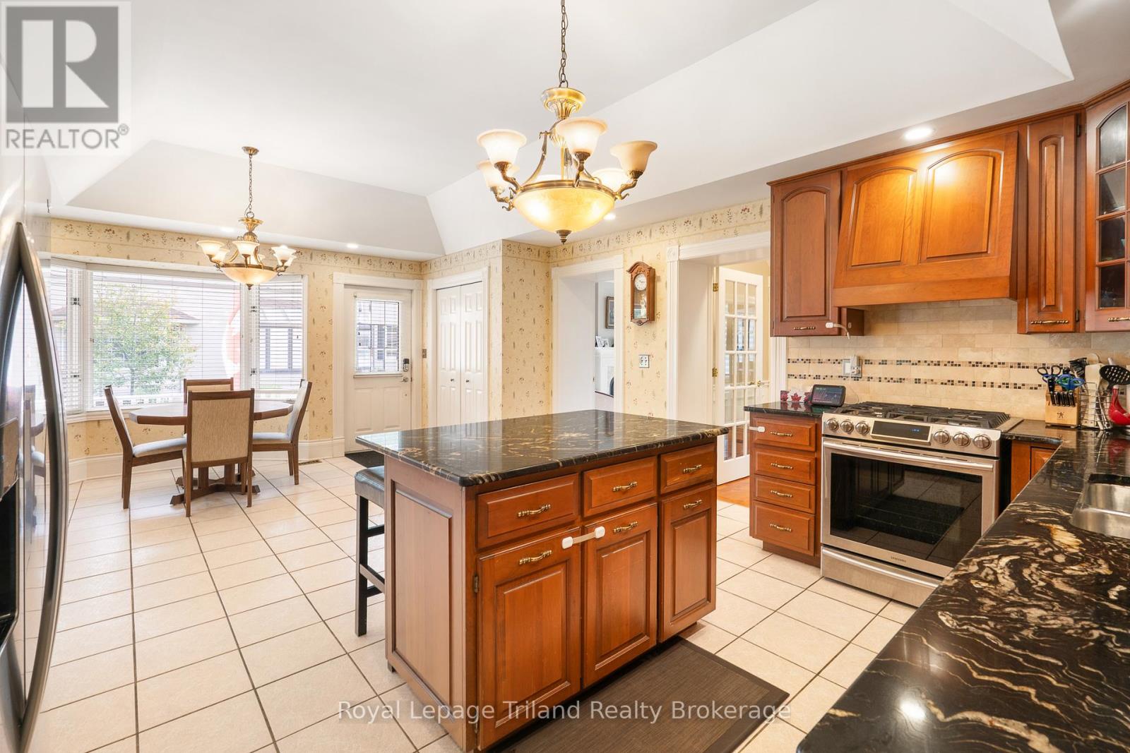 505 Devonshire Avenue, Woodstock, Ontario  N4S 5P5 - Photo 20 - X12428791