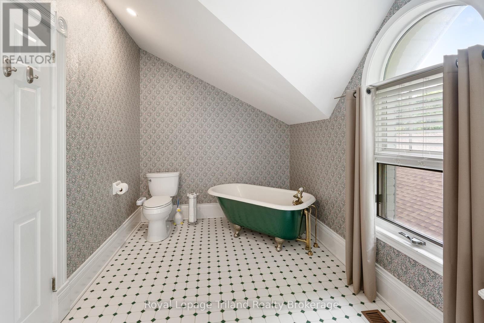 505 Devonshire Avenue, Woodstock, Ontario  N4S 5P5 - Photo 29 - X12428791