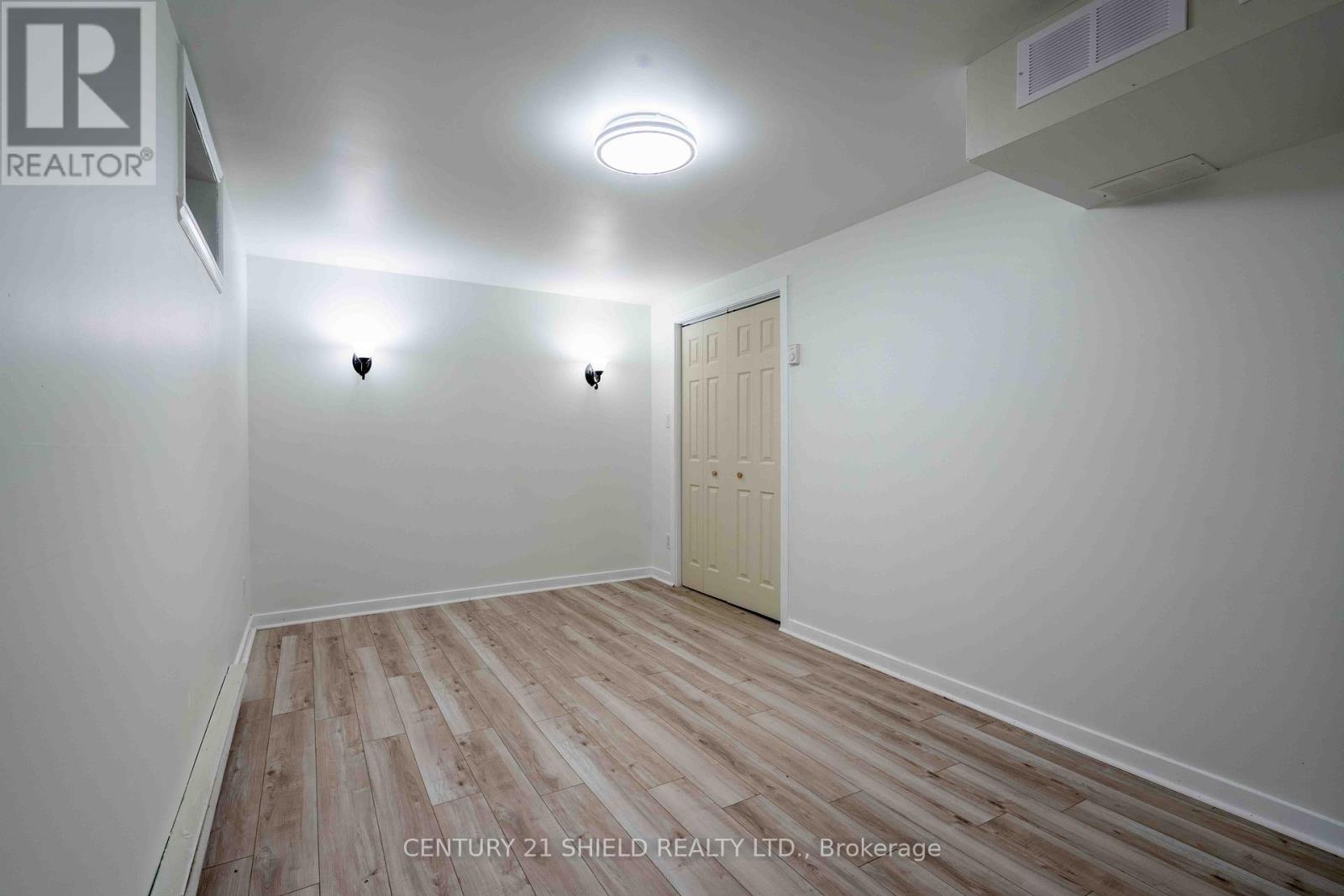 18915 Glen Road, South Glengarry, Ontario  K0C 2J0 - Photo 18 - X12428684