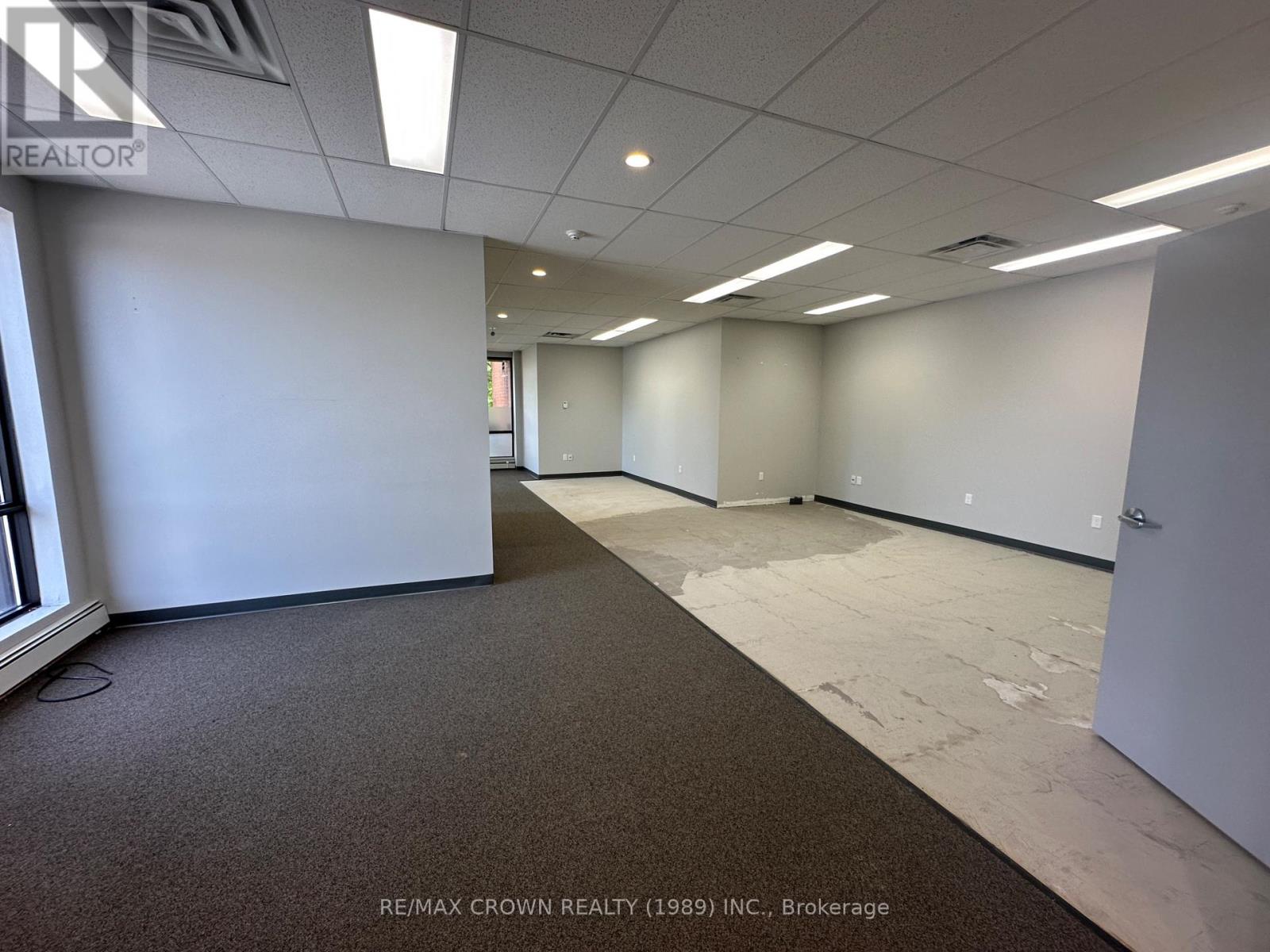 4 - 150 First Avenue W, North Bay, Ontario  P1B 3B9 - Photo 4 - X12428680