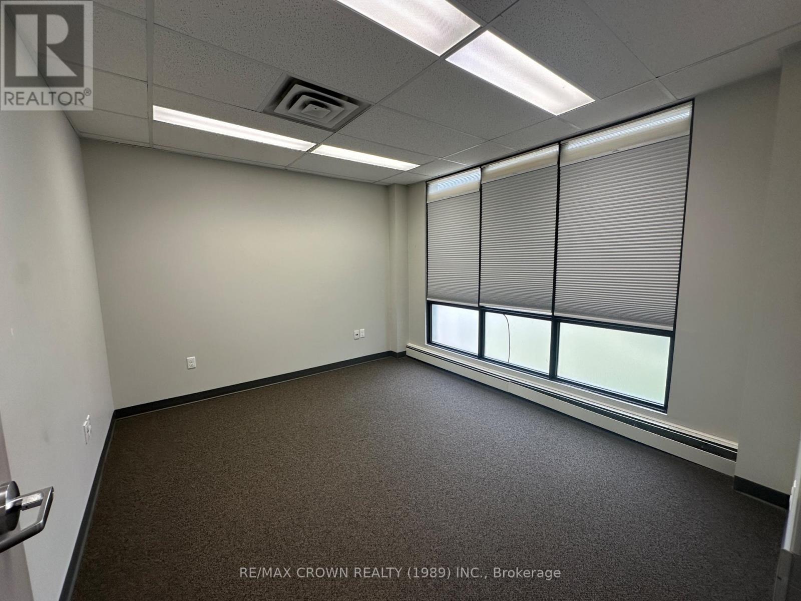 4 - 150 First Avenue W, North Bay, Ontario  P1B 3B9 - Photo 8 - X12428680