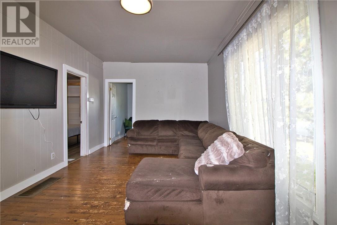 44 Fifth Avenue, Coniston, Ontario  P0M 1M0 - Photo 13 - 2124905