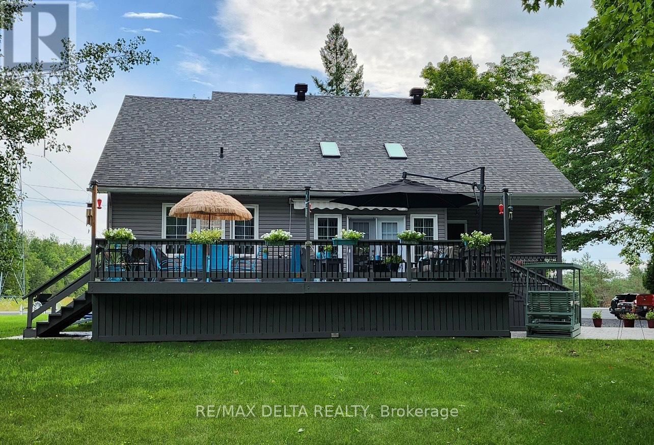 4688 Avonmore Road, South Stormont, Ontario  K0C 1P0 - Photo 28 - X12401542