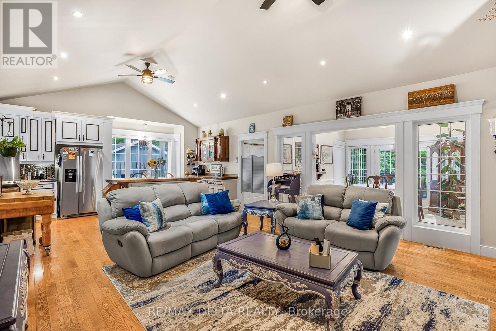 4688 Avonmore Road, South Stormont, Ontario  K0C 1P0 - Photo 6 - X12401542