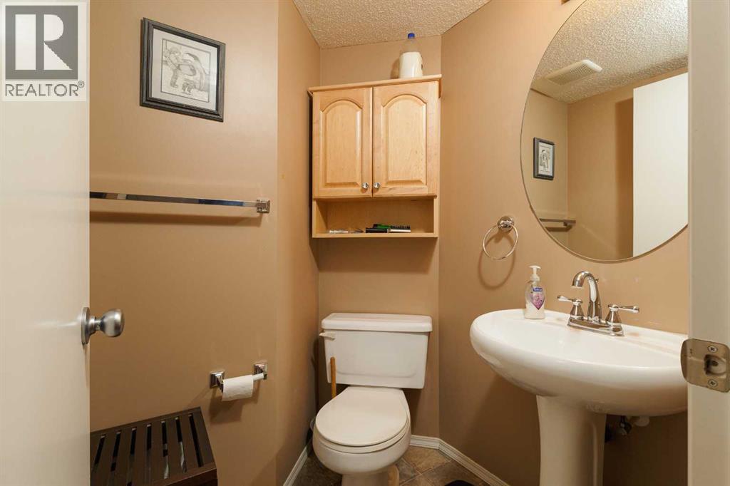 248 Prestwick Avenue Se, Calgary, Alberta  t2z 3x3 - Photo 11 - A2260255