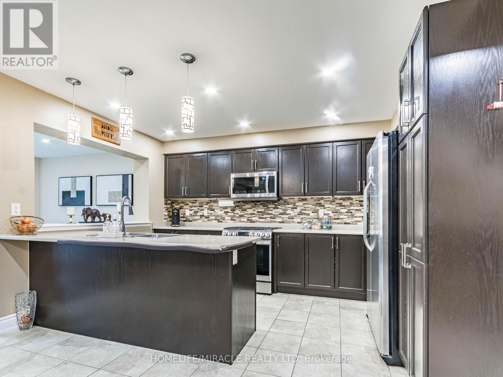 # 143 - 1035 Victoria Road S, Guelph, Ontario  N1L 0H5 - Photo 13 - X12428617