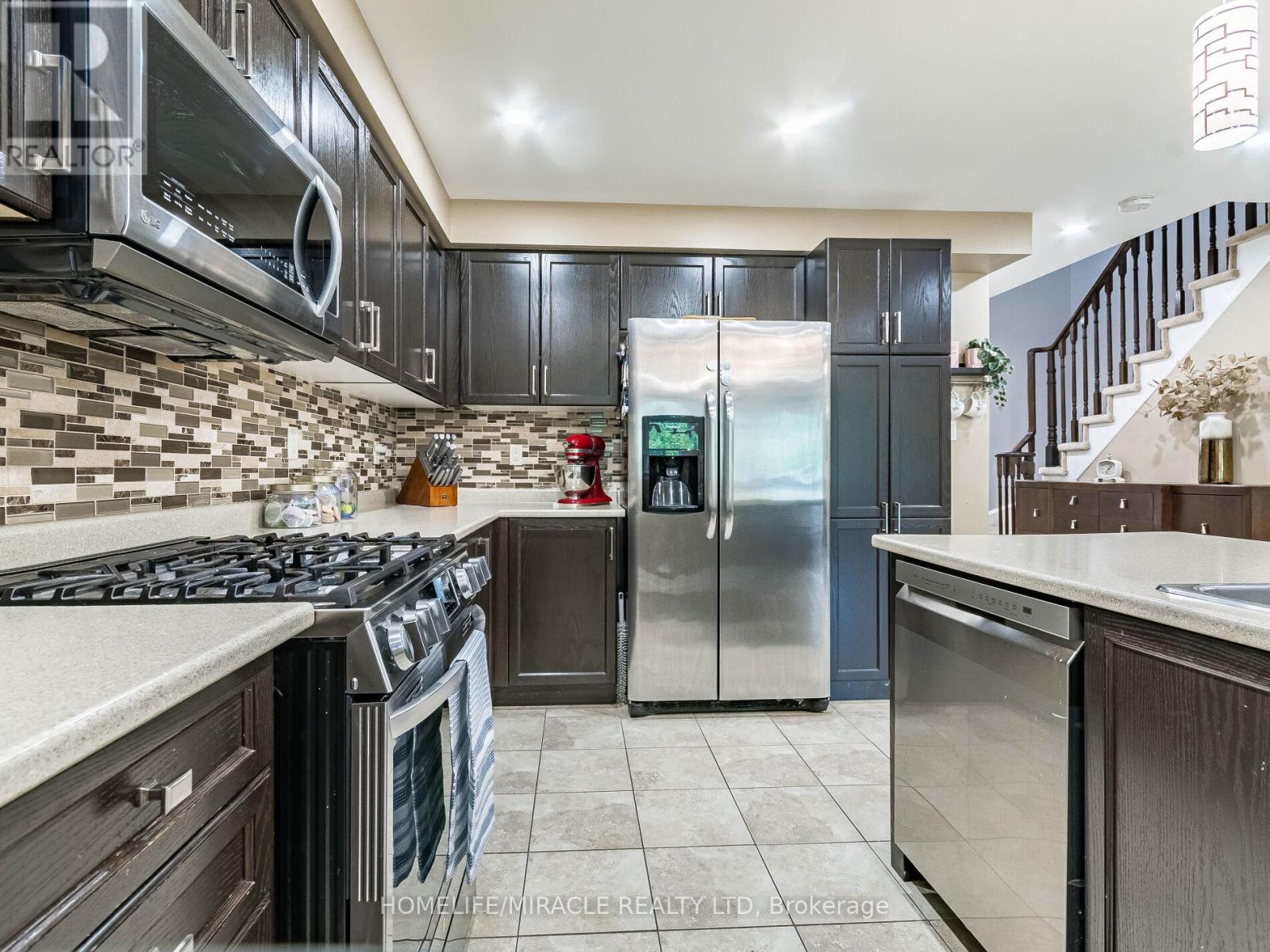 # 143 - 1035 Victoria Road S, Guelph, Ontario  N1L 0H5 - Photo 15 - X12428617