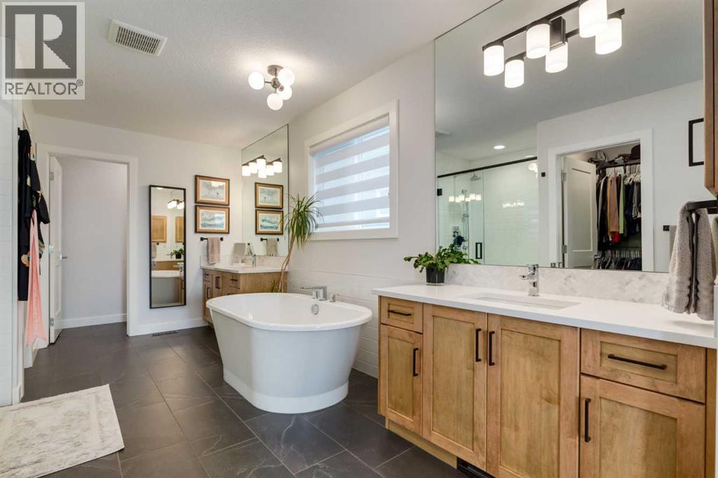 39 Creekstone Way Sw, Calgary, Alberta  T2X 4R4 - Photo 31 - A2234406