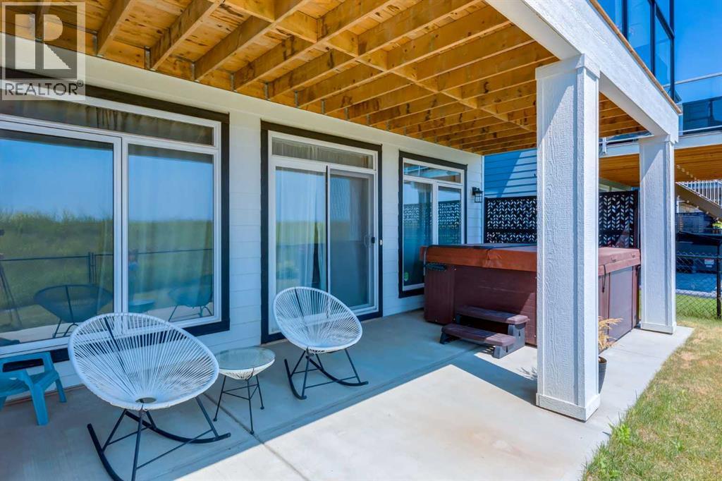 39 Creekstone Way Sw, Calgary, Alberta  T2X 4R4 - Photo 39 - A2234406