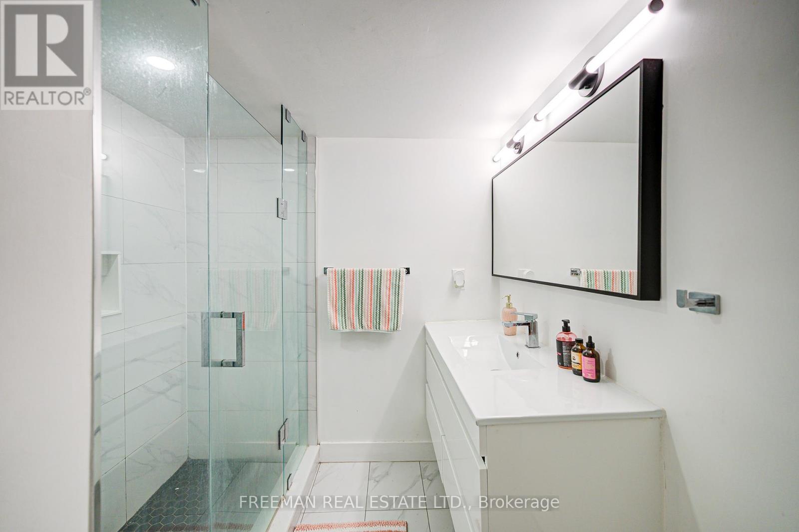 246 Euclid Avenue, Toronto, Ontario  M6J 2K2 - Photo 26 - C12427286
