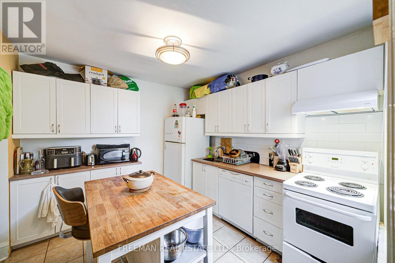 246 Euclid Avenue, Toronto, Ontario  M6J 2K2 - Photo 11 - C12427286