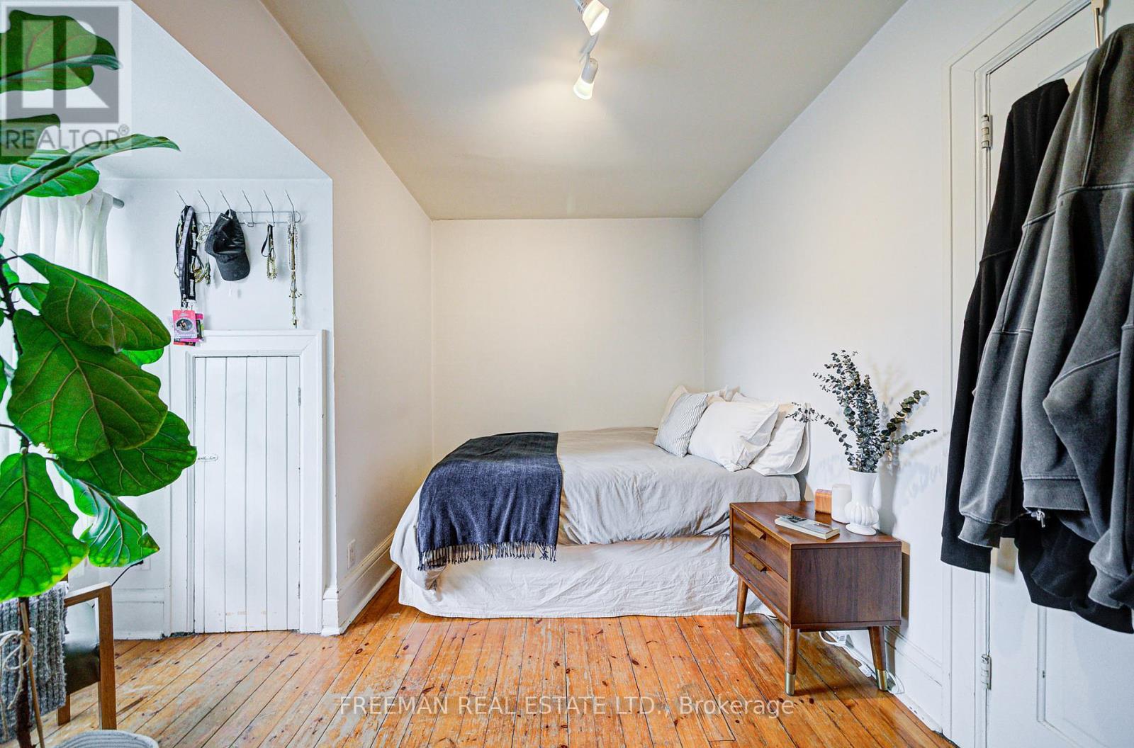 246 Euclid Avenue, Toronto, Ontario  M6J 2K2 - Photo 18 - C12427286