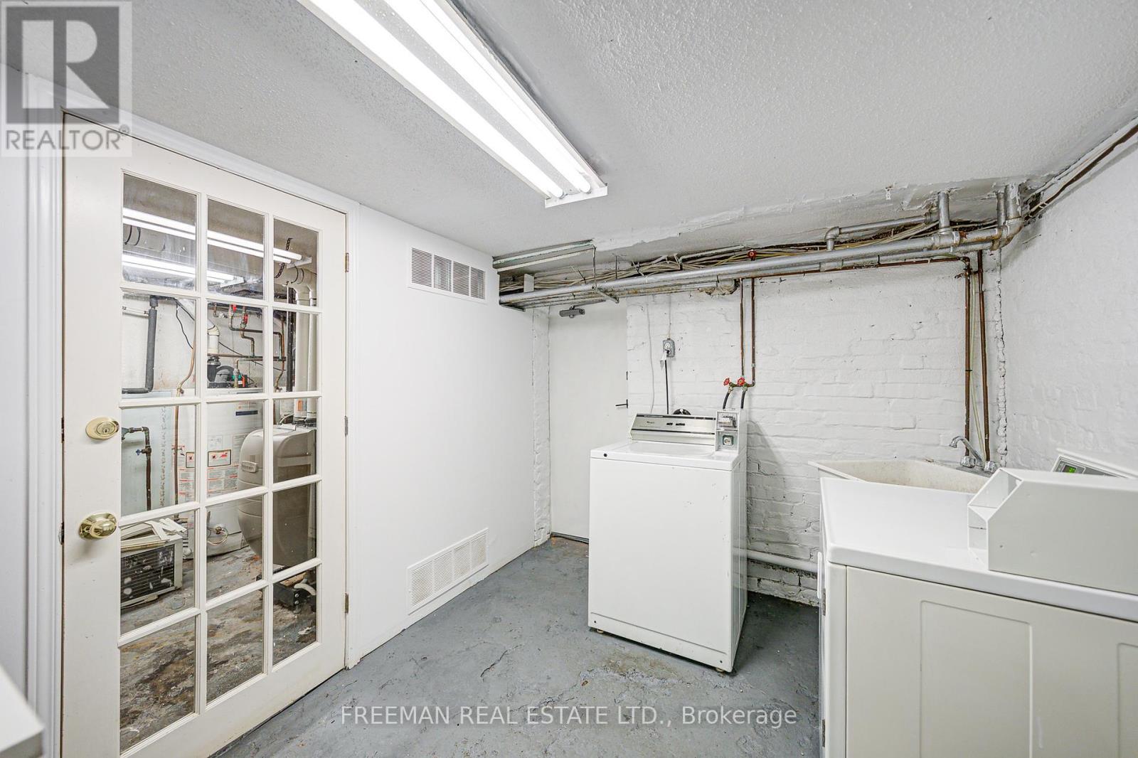 246 Euclid Avenue, Toronto, Ontario  M6J 2K2 - Photo 30 - C12427286