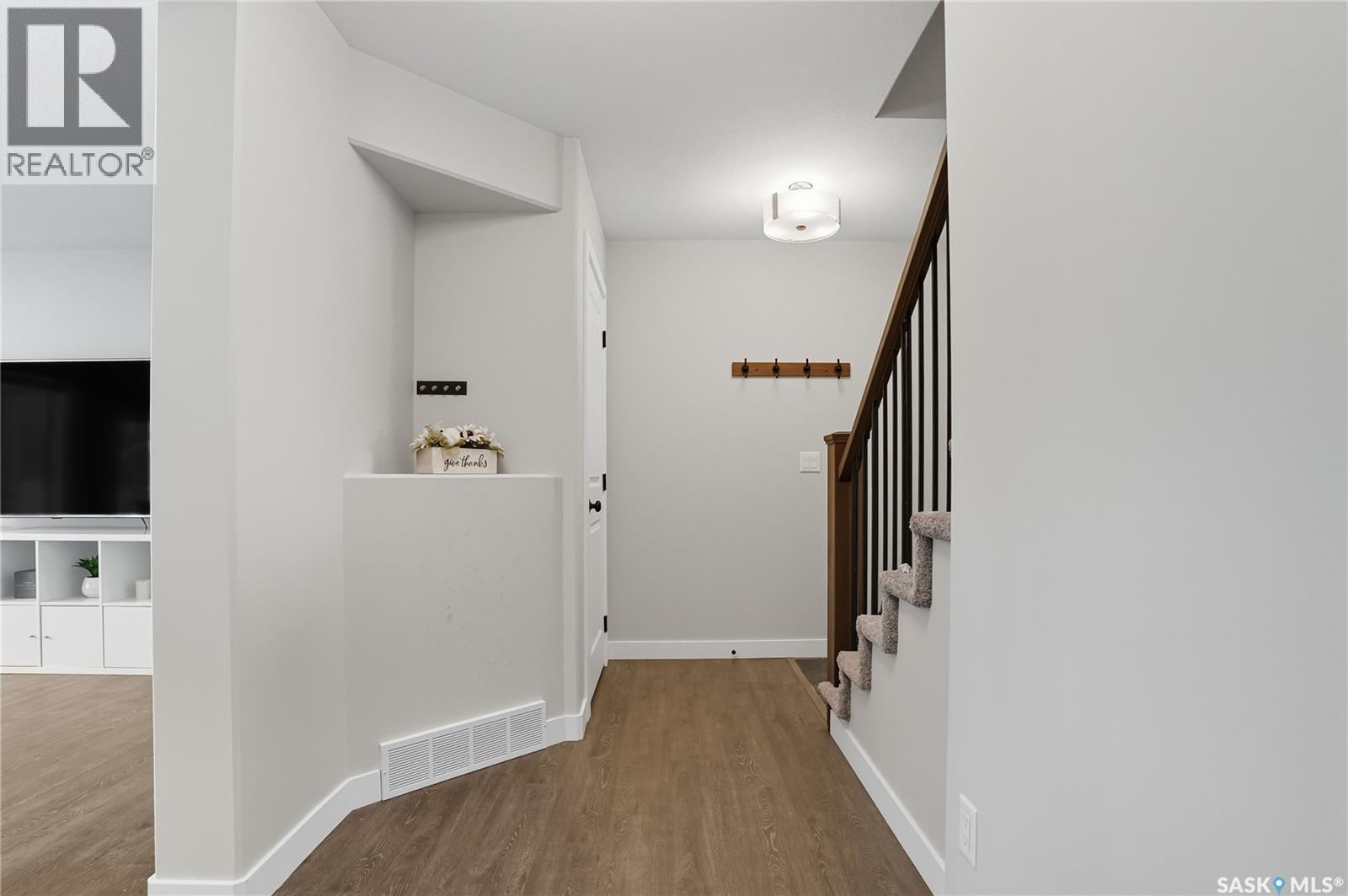 767 Mcfaull Lane, Saskatoon, Saskatchewan  S7V 0S8 - Photo 3 - SK019434