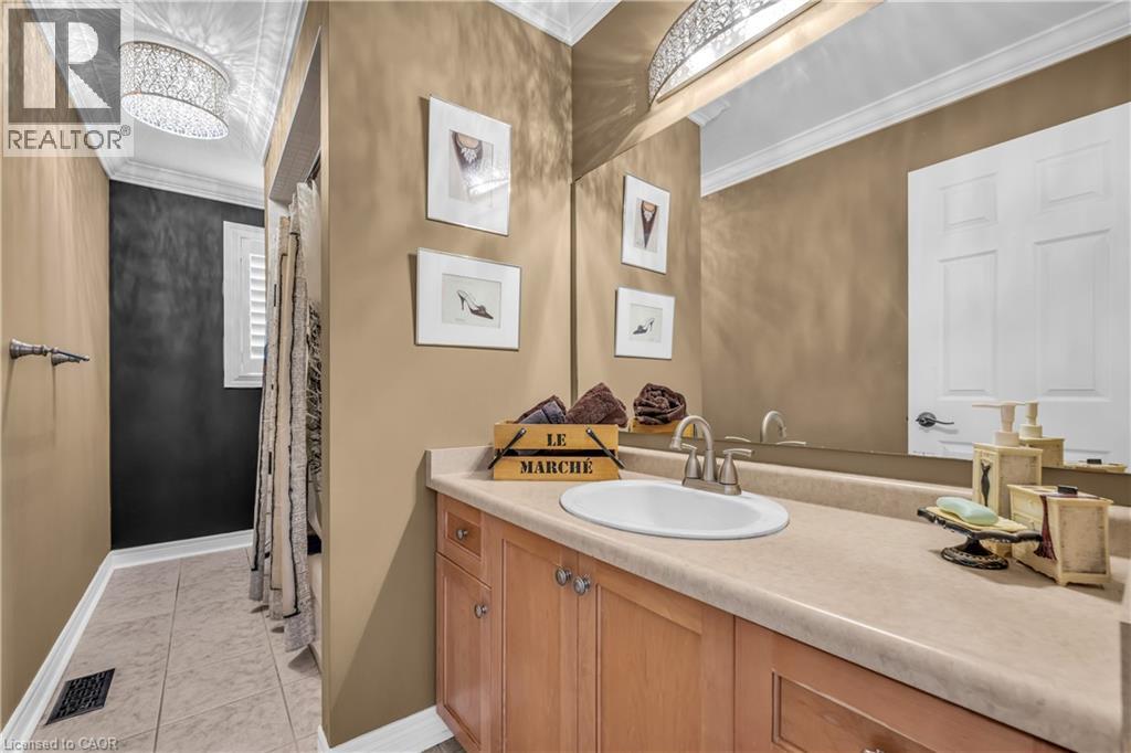 38 Sunbeam Drive, Hamilton, Ontario  L9B 2X9 - Photo 35 - 40773929