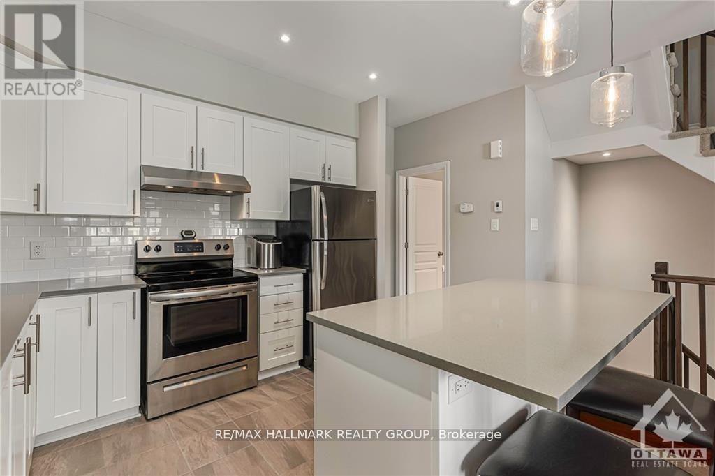 116 Wild Calla Way, Ottawa, Ontario  K1W 0K3 - Photo 4 - X12428838