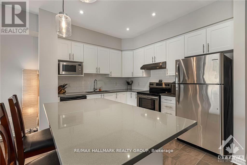 116 Wild Calla Way, Ottawa, Ontario  K1W 0K3 - Photo 5 - X12428838