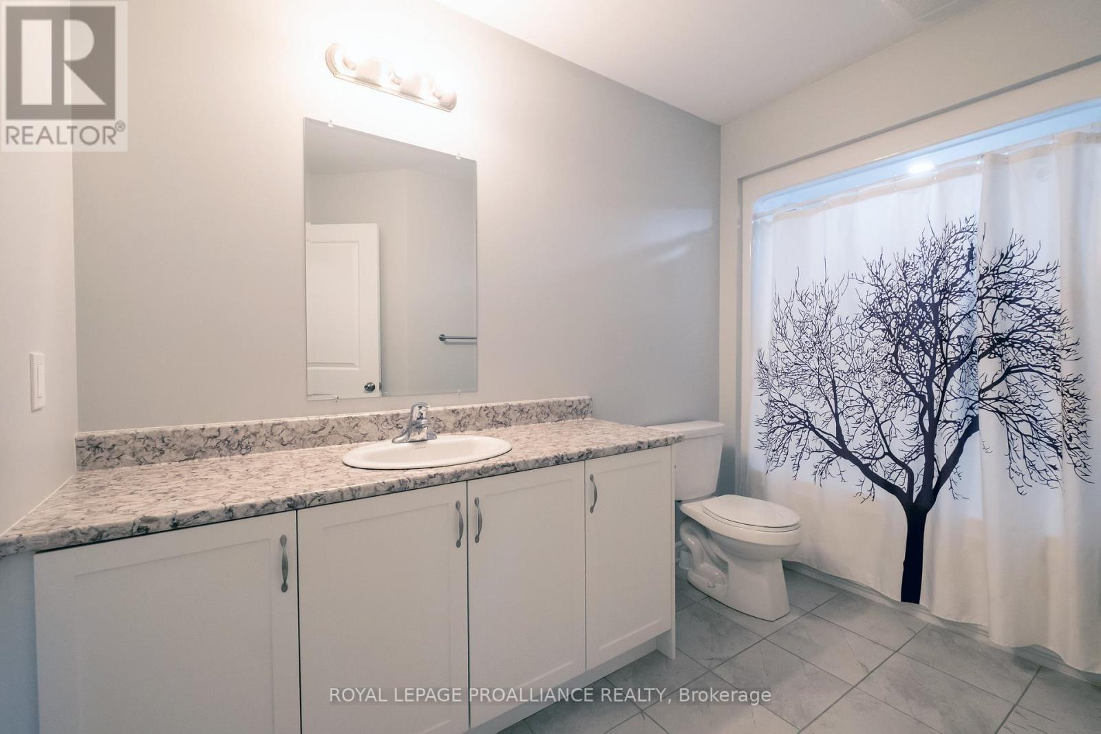 54 Brennan Crescent, Loyalist (Odessa), Ontario  K0H 2H0 - Photo 26 - X12425405
