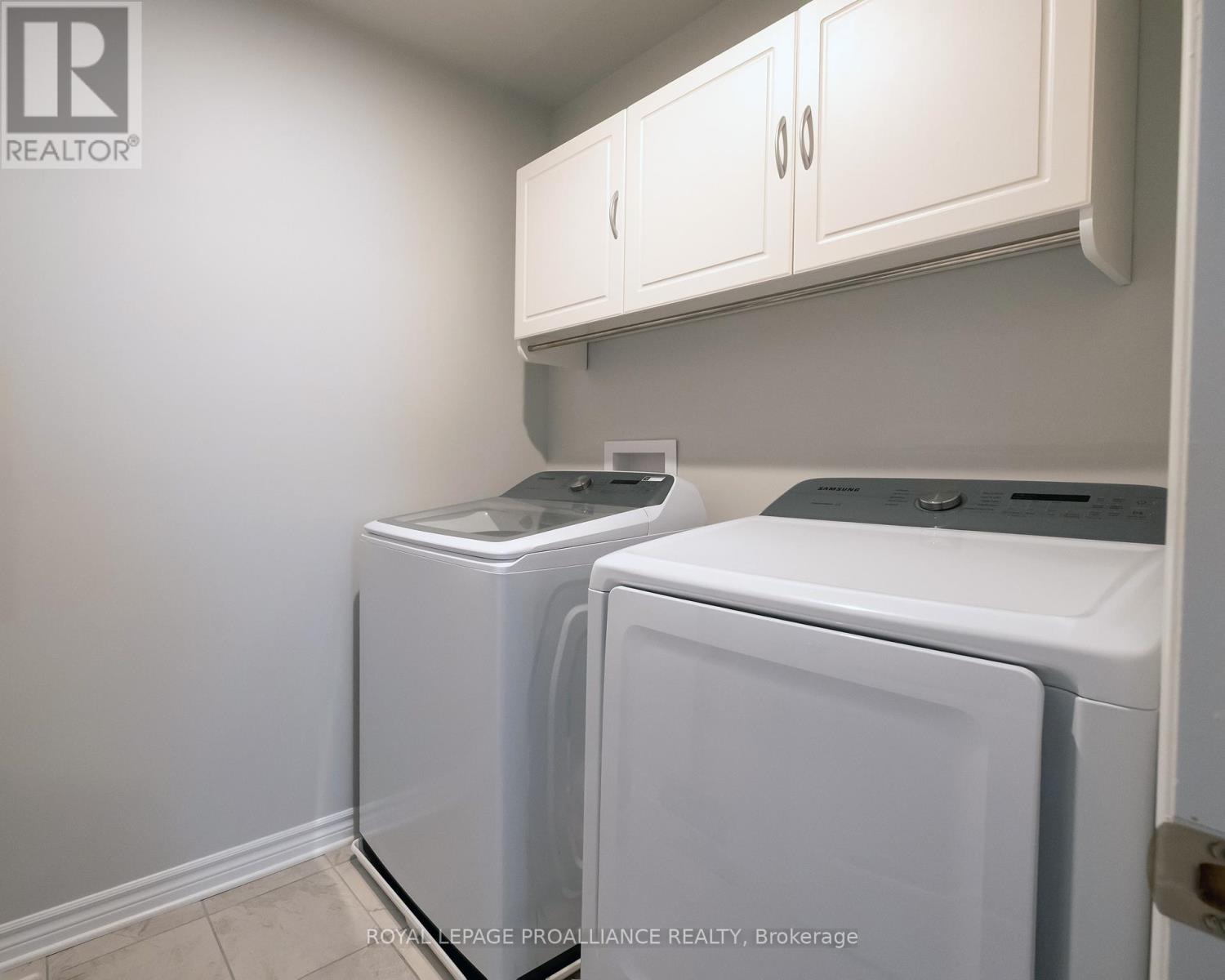 54 Brennan Crescent, Loyalist (Odessa), Ontario  K0H 2H0 - Photo 28 - X12425405