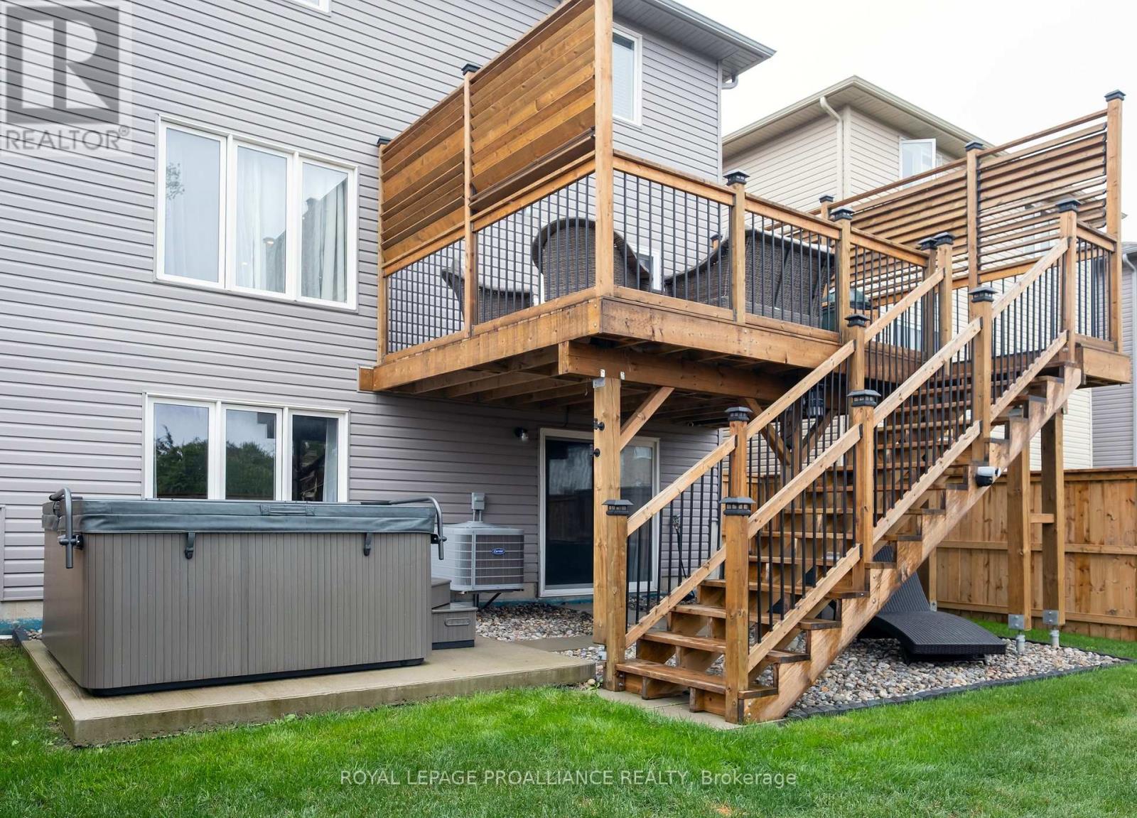 54 Brennan Crescent, Loyalist (Odessa), Ontario  K0H 2H0 - Photo 32 - X12425405