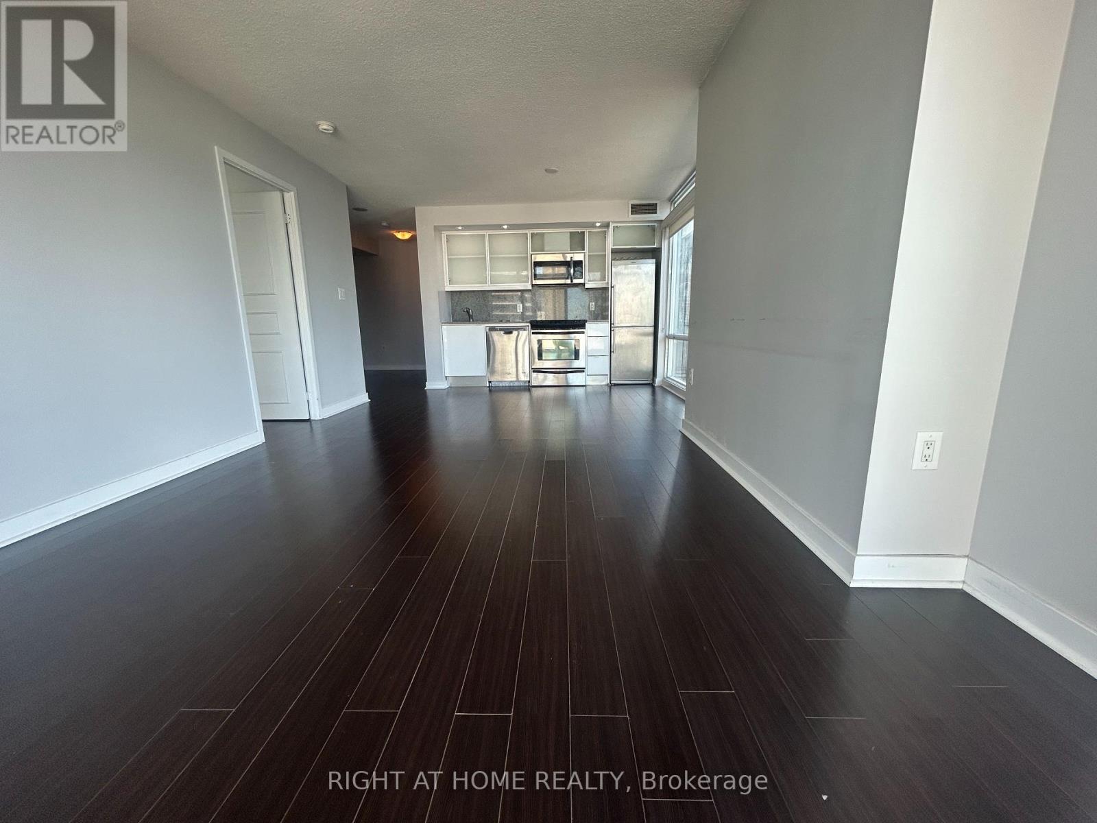 3702 - 25 Telegram Mews, Toronto, Ontario  M5V 3Z1 - Photo 8 - C12428683