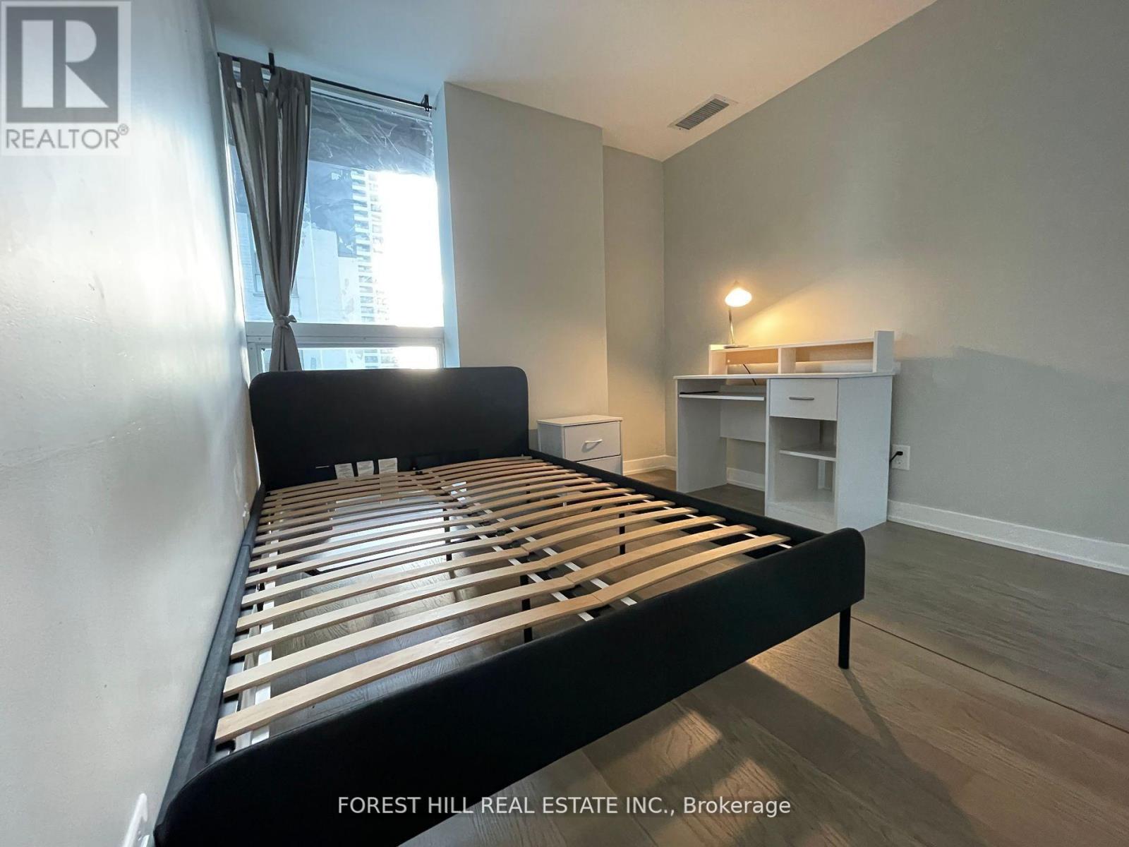 1202 - 17 Dundonald Street, Toronto, Ontario  M4Y 0E4 - Photo 18 - C12428742