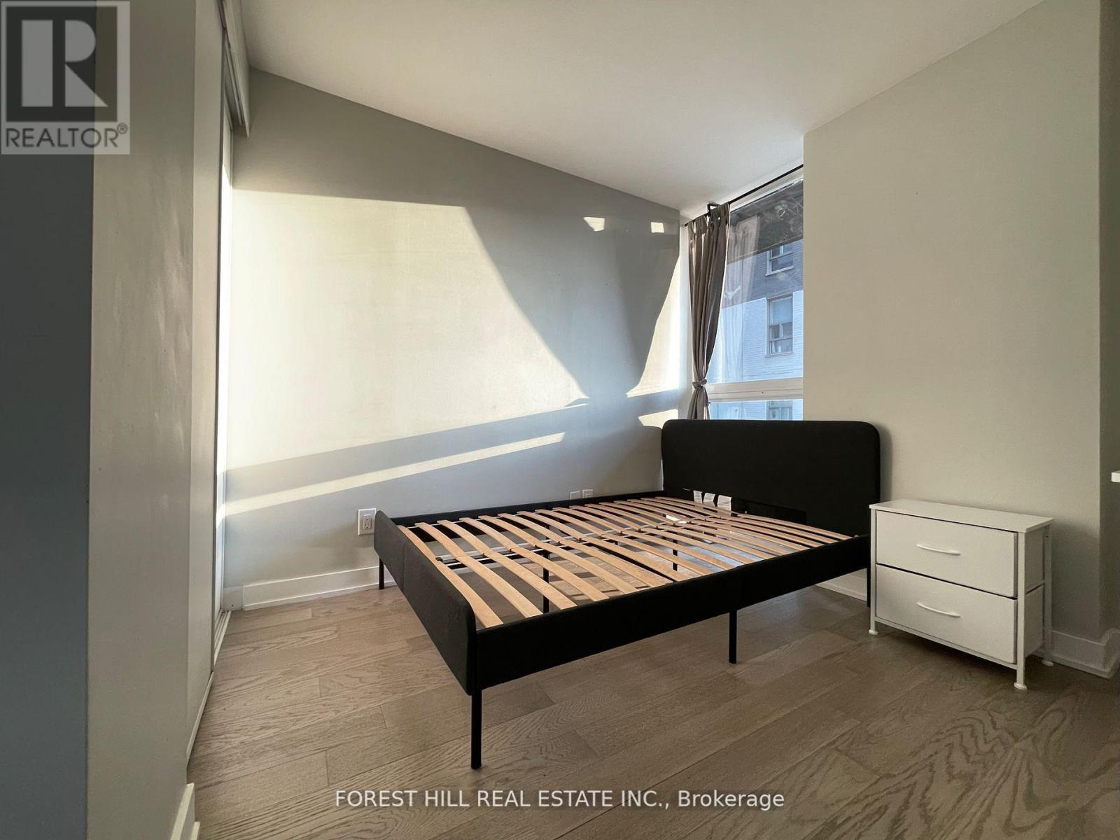 1202 - 17 Dundonald Street, Toronto, Ontario  M4Y 0E4 - Photo 19 - C12428742