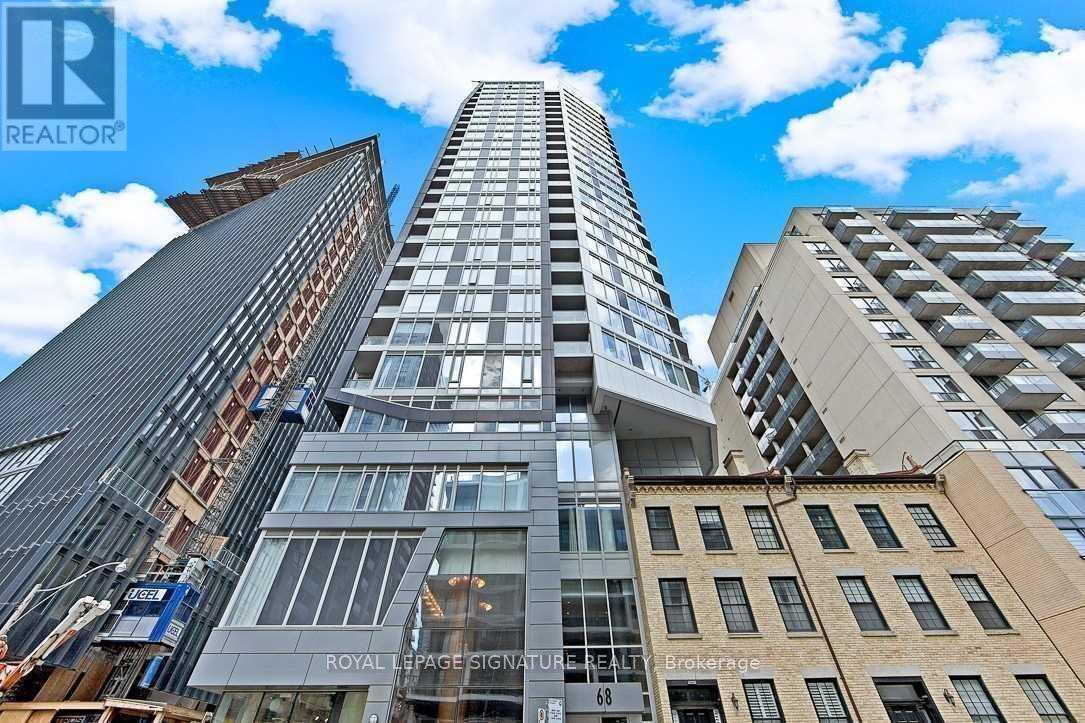 907 - 68 SHUTER STREET, Toronto, Ontario