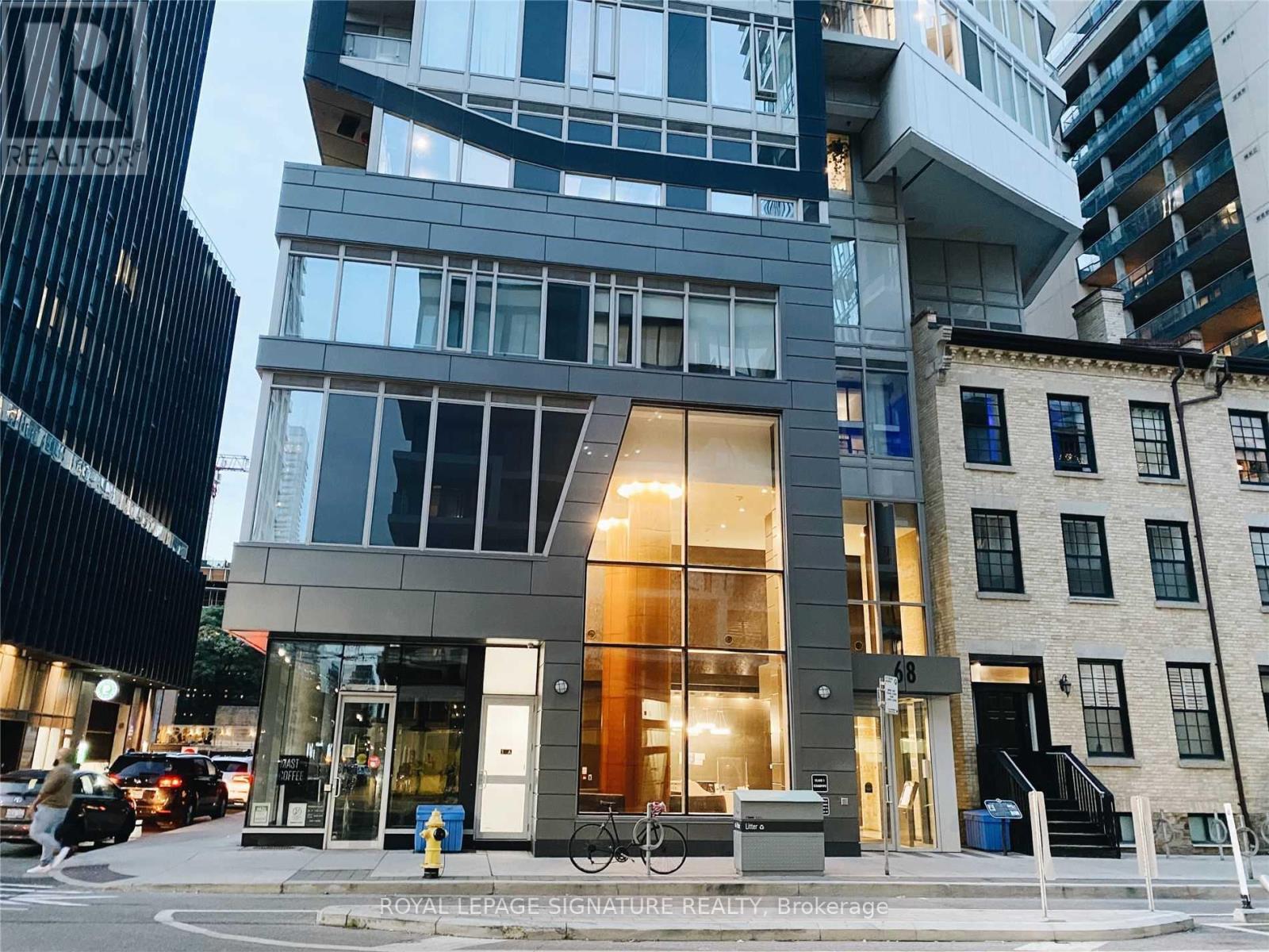 907 - 68 Shuter Street, Toronto, Ontario  M5B 1B4 - Photo 3 - C12428766