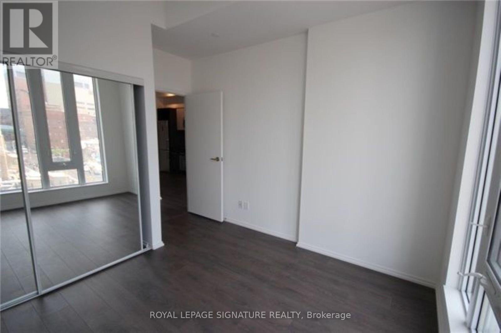 907 - 68 Shuter Street, Toronto, Ontario  M5B 1B4 - Photo 5 - C12428766
